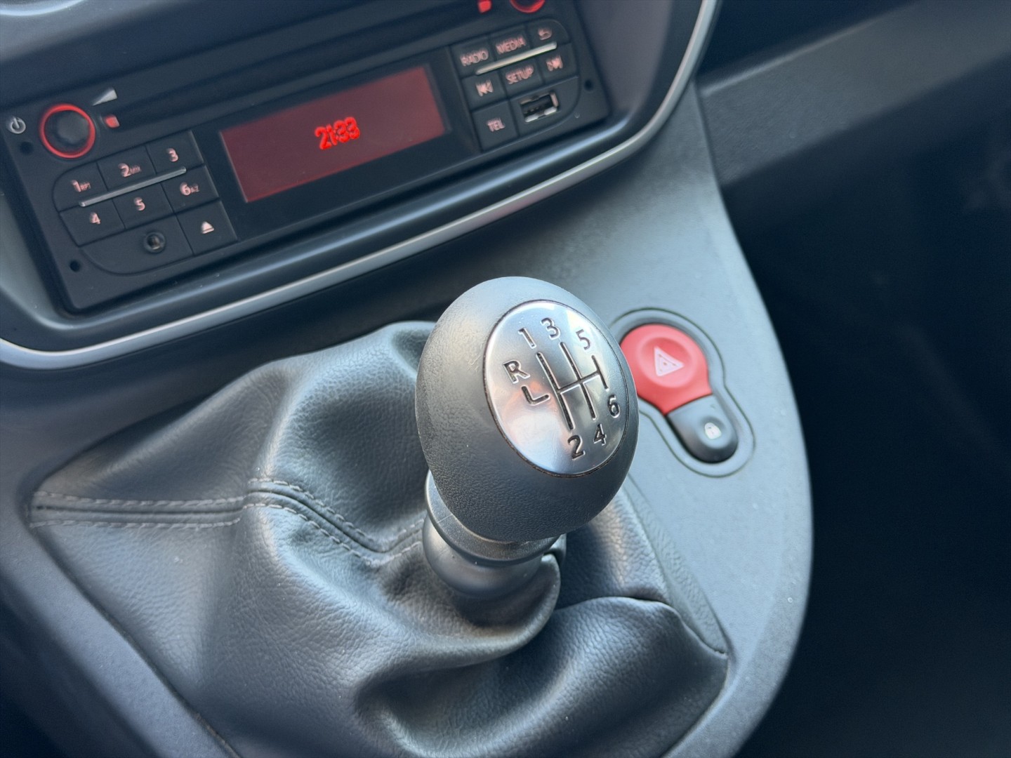 RENAULT Kangoo Medium dCi 95 ENERGY Business-image-23