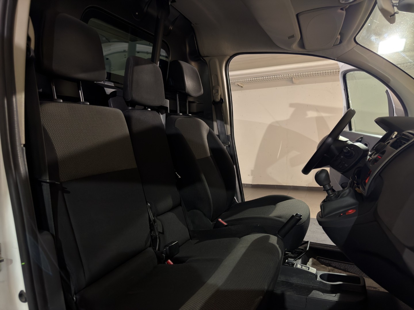 RENAULT Kangoo Medium dCi 95 ENERGY Business-image-18