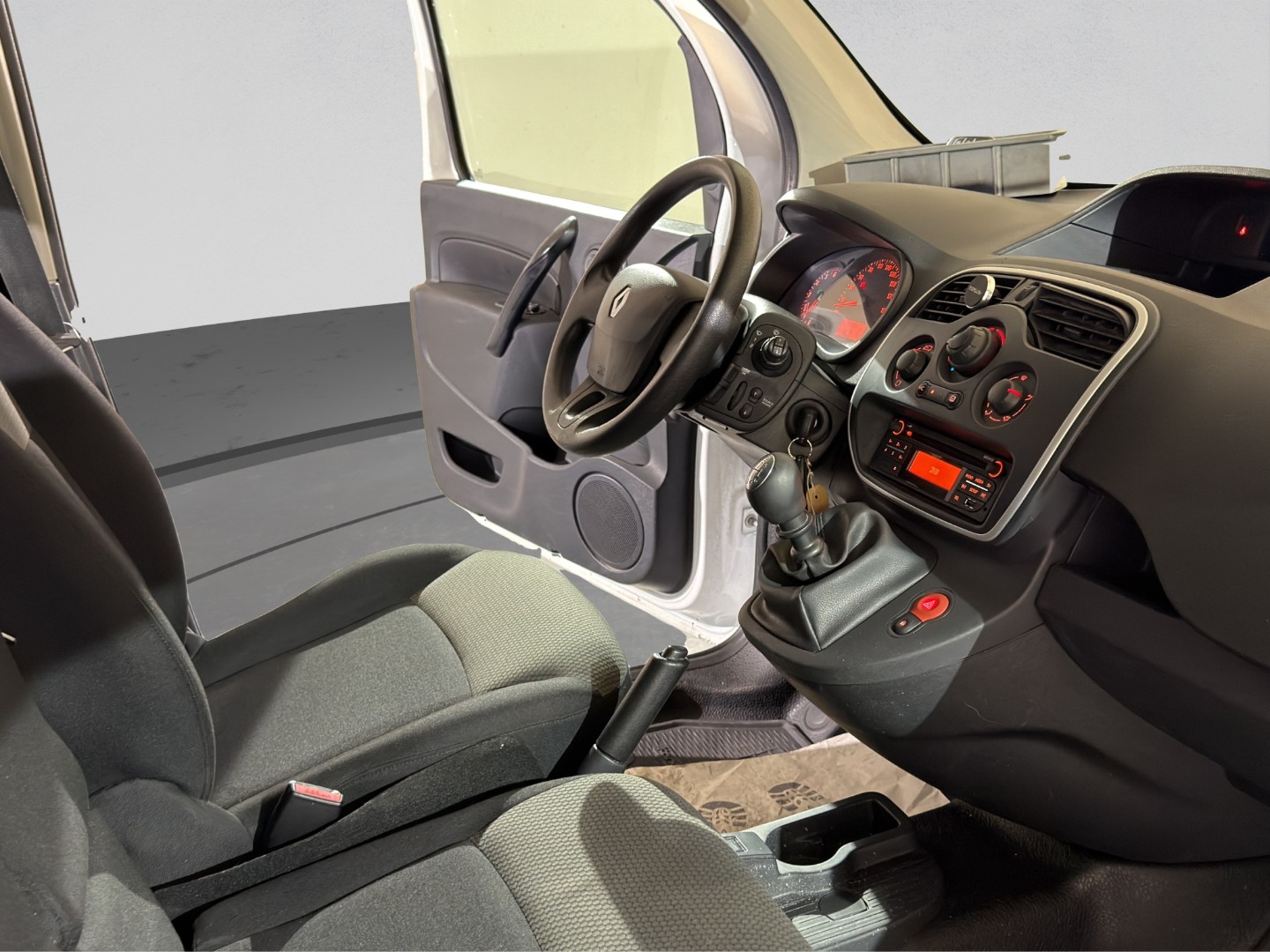 RENAULT Kangoo Medium dCi 95 ENERGY Business-image-14