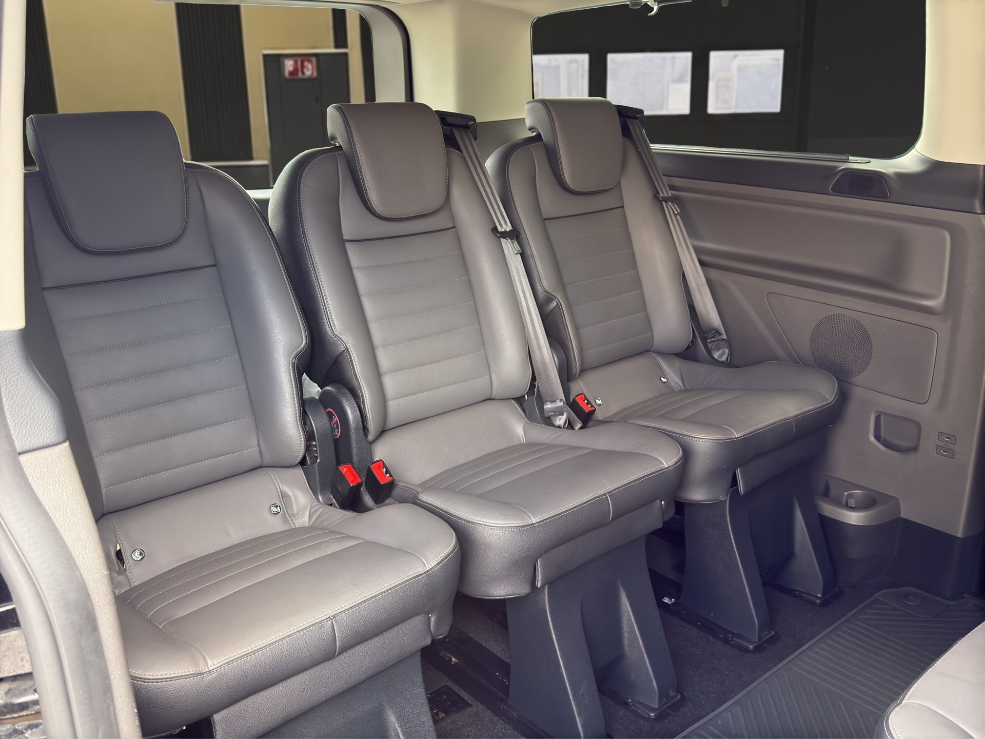 FORD Tourneo Custom 320 L2H1 Titanium X A-image-12