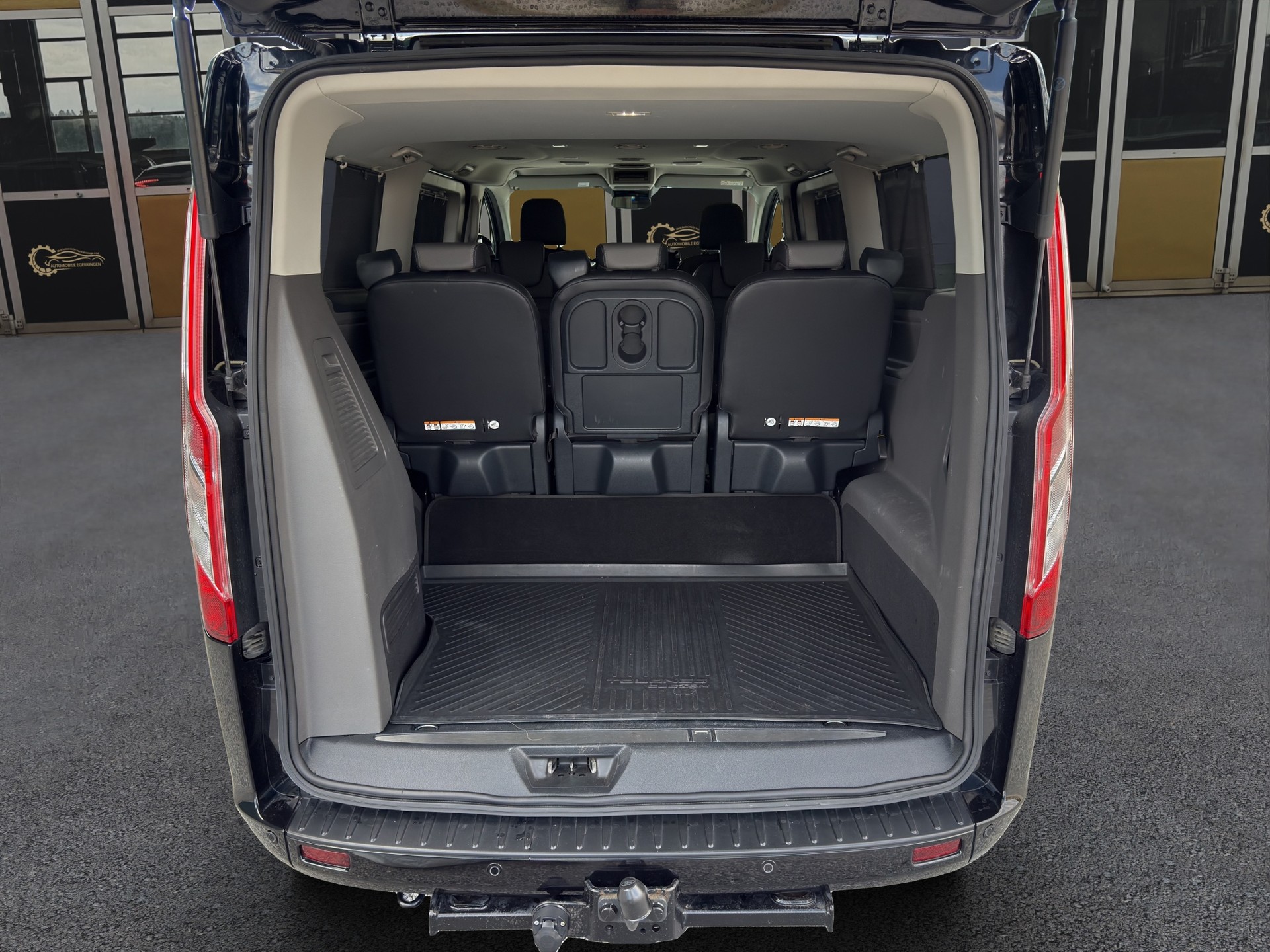 FORD Tourneo Custom 320 L2H1 Titanium X A-image-14