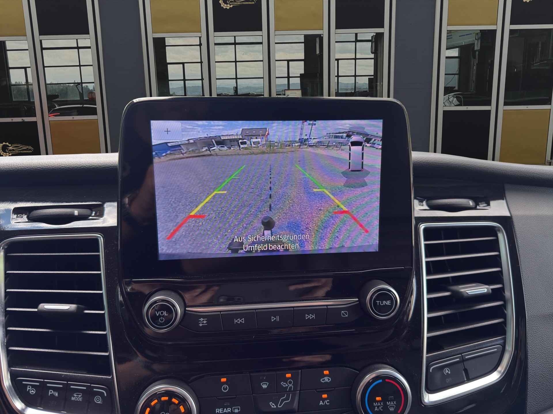 FORD Tourneo Custom 320 L2H1 Titanium X A-image-16