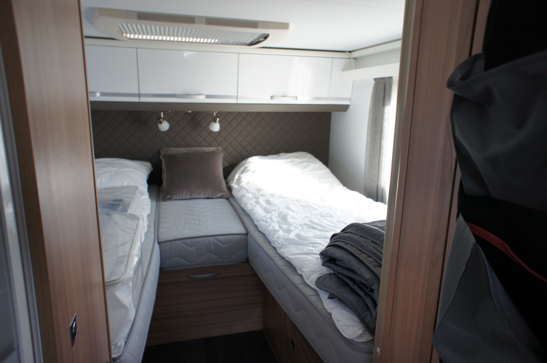ADRIA Coral Supreme 670 DL-image-17