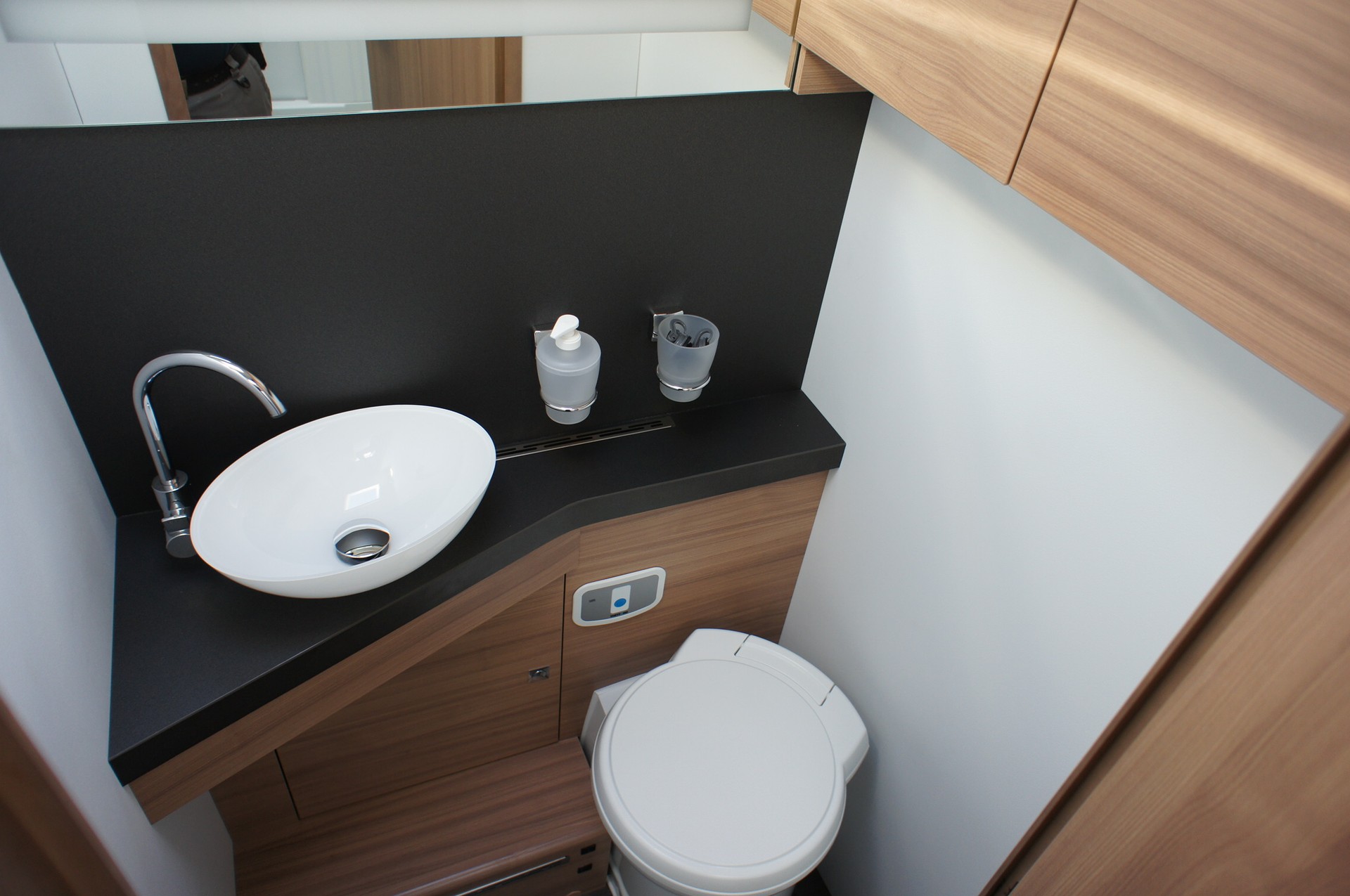 ADRIA Coral Supreme 670 DL-image-20