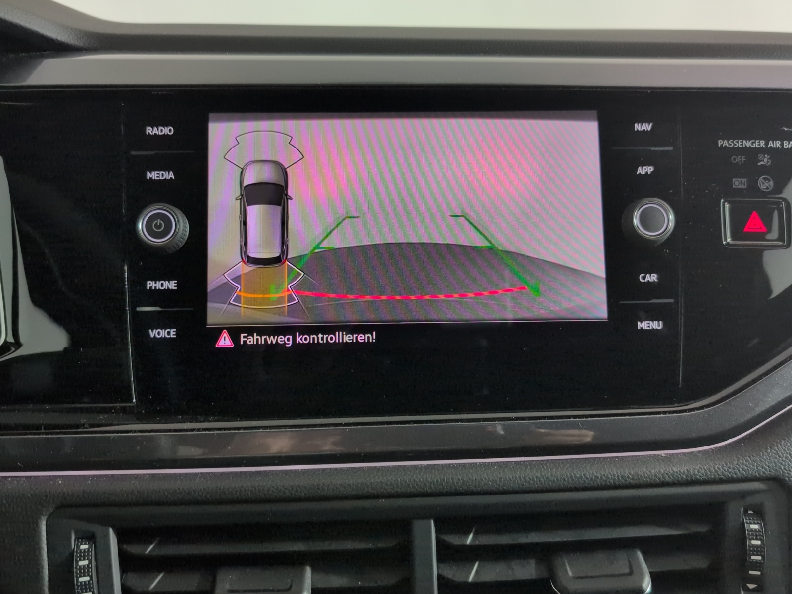 VW Polo 2.0 TSI GTI DSG-image-12