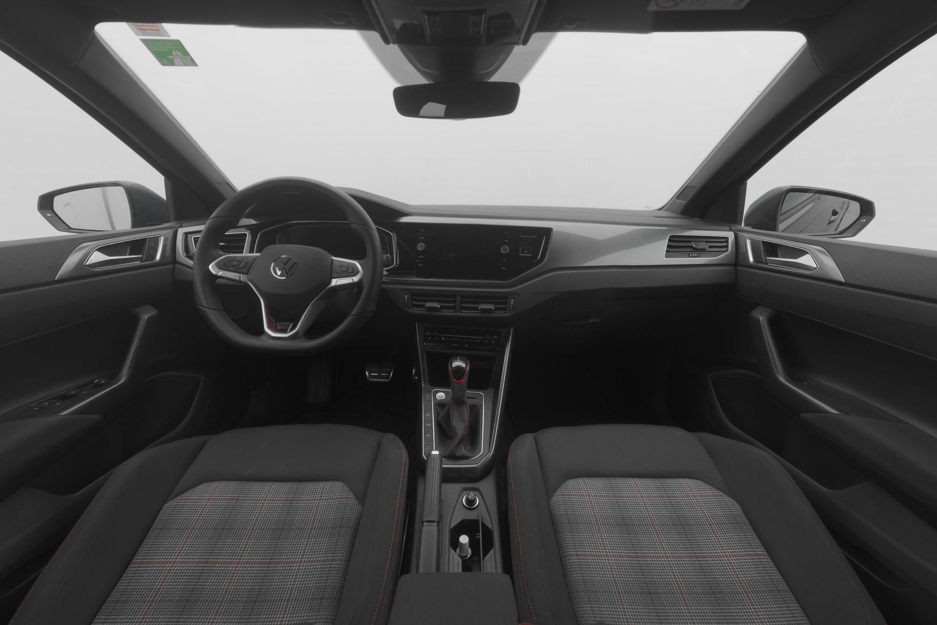 VW Polo 2.0 TSI GTI DSG-image-7