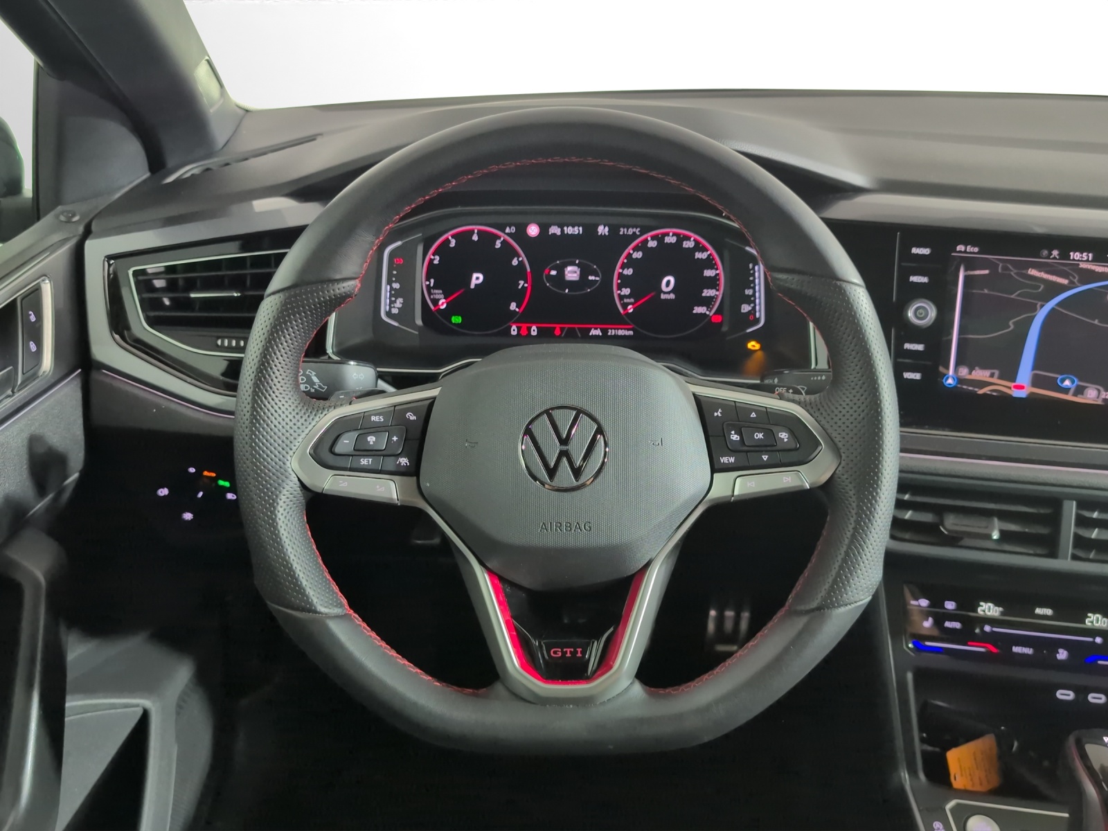 VW Polo 2.0 TSI GTI DSG-image-11