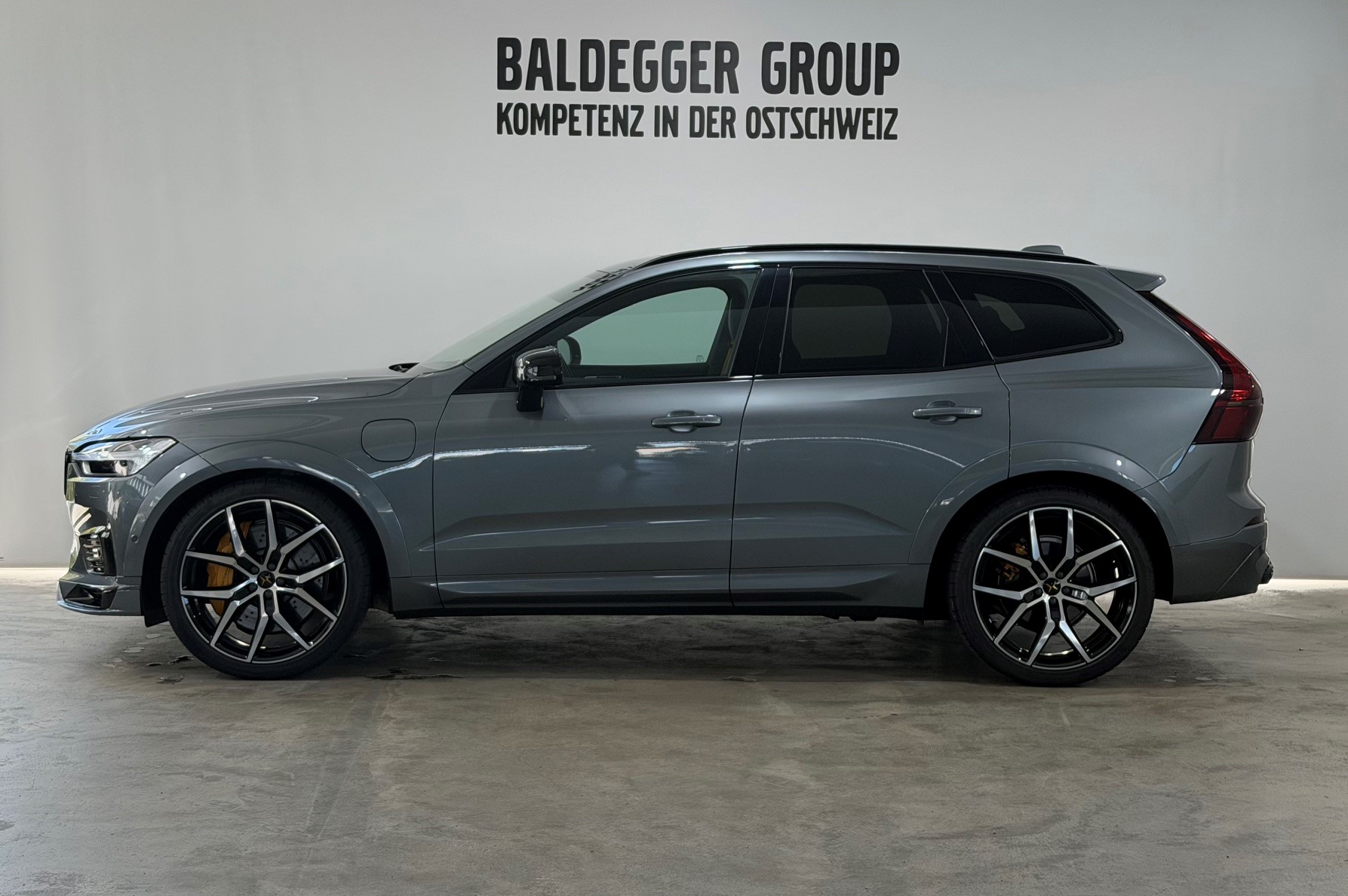 VOLVO XC60 2.0 T8 TE Polestar eAWD-image-2
