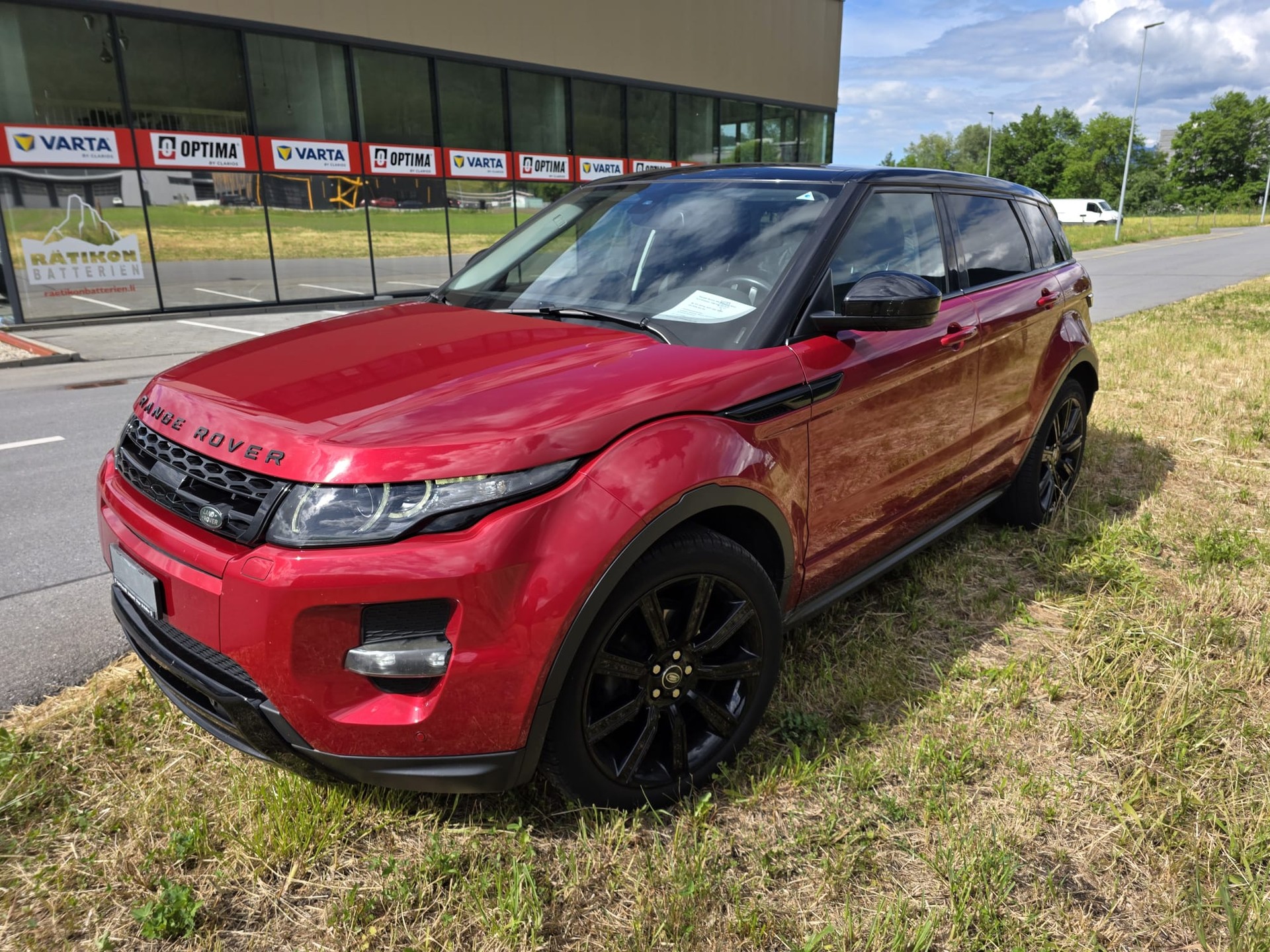 LAND ROVER 2.2 SD4 Dynamic-image-0