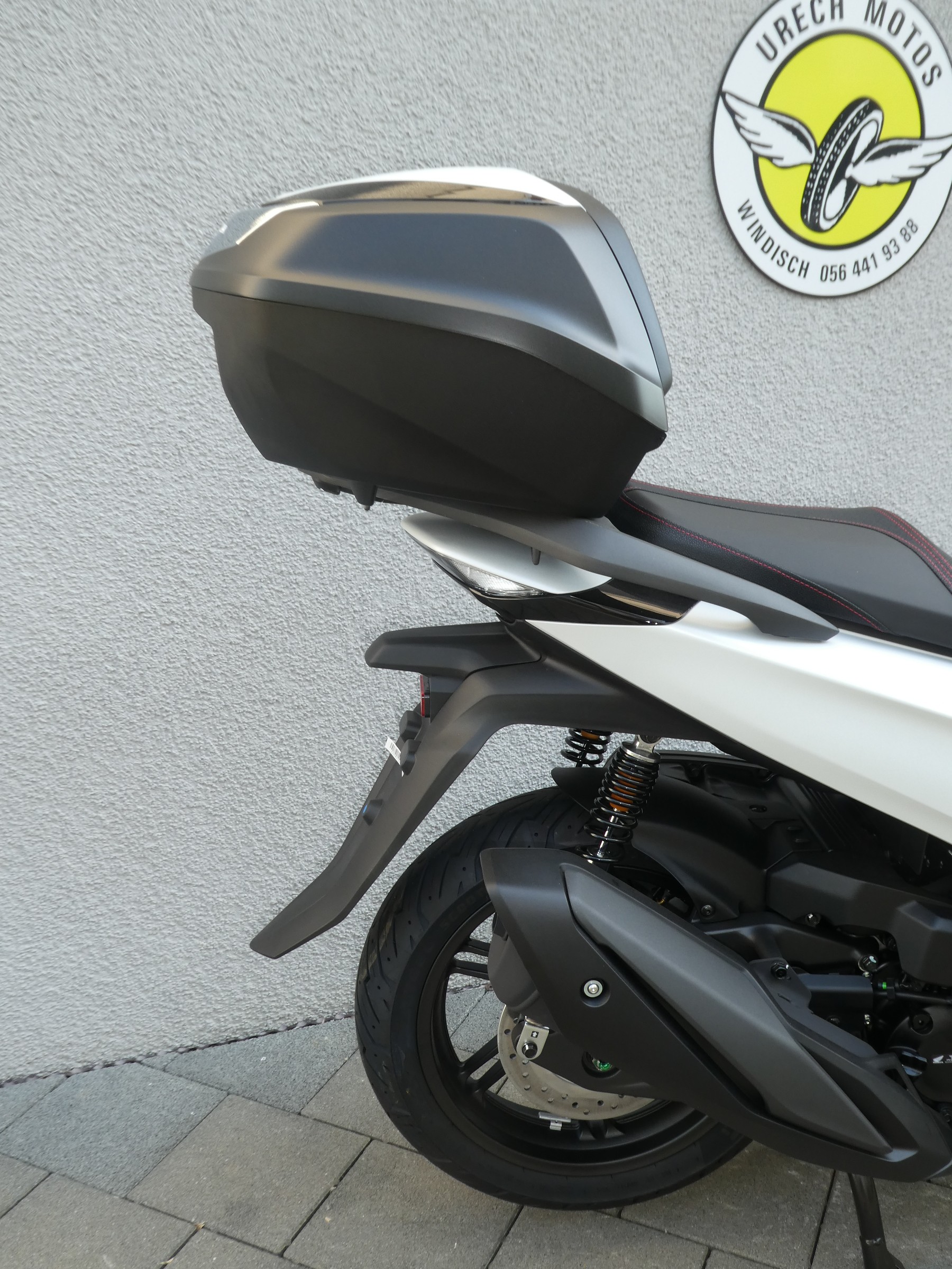 HONDA SH 350-showroom-element-3