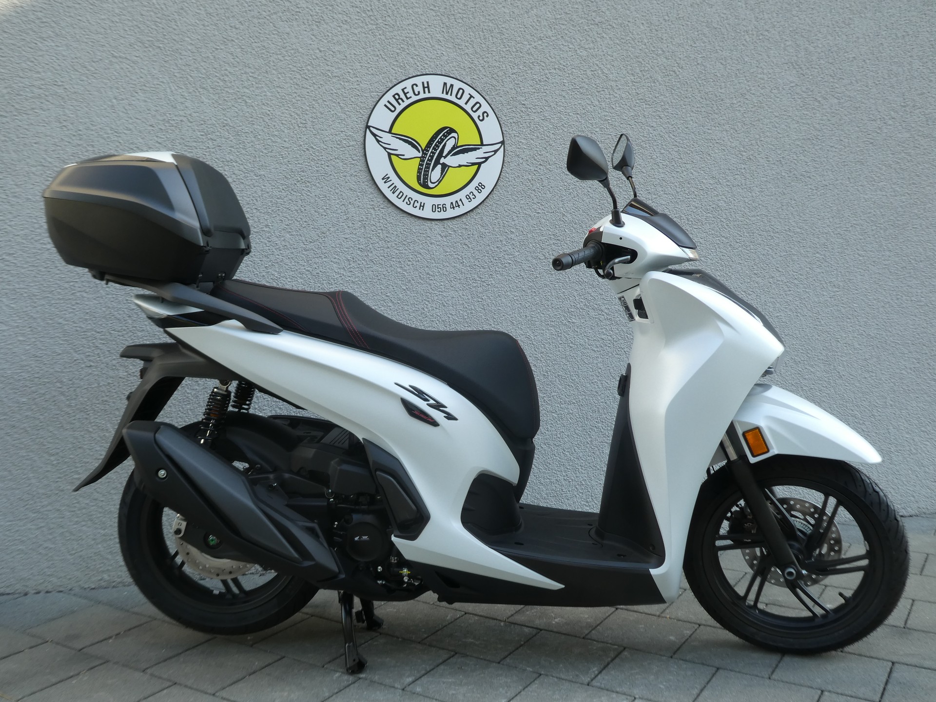 HONDA SH 350-showroom-element-2