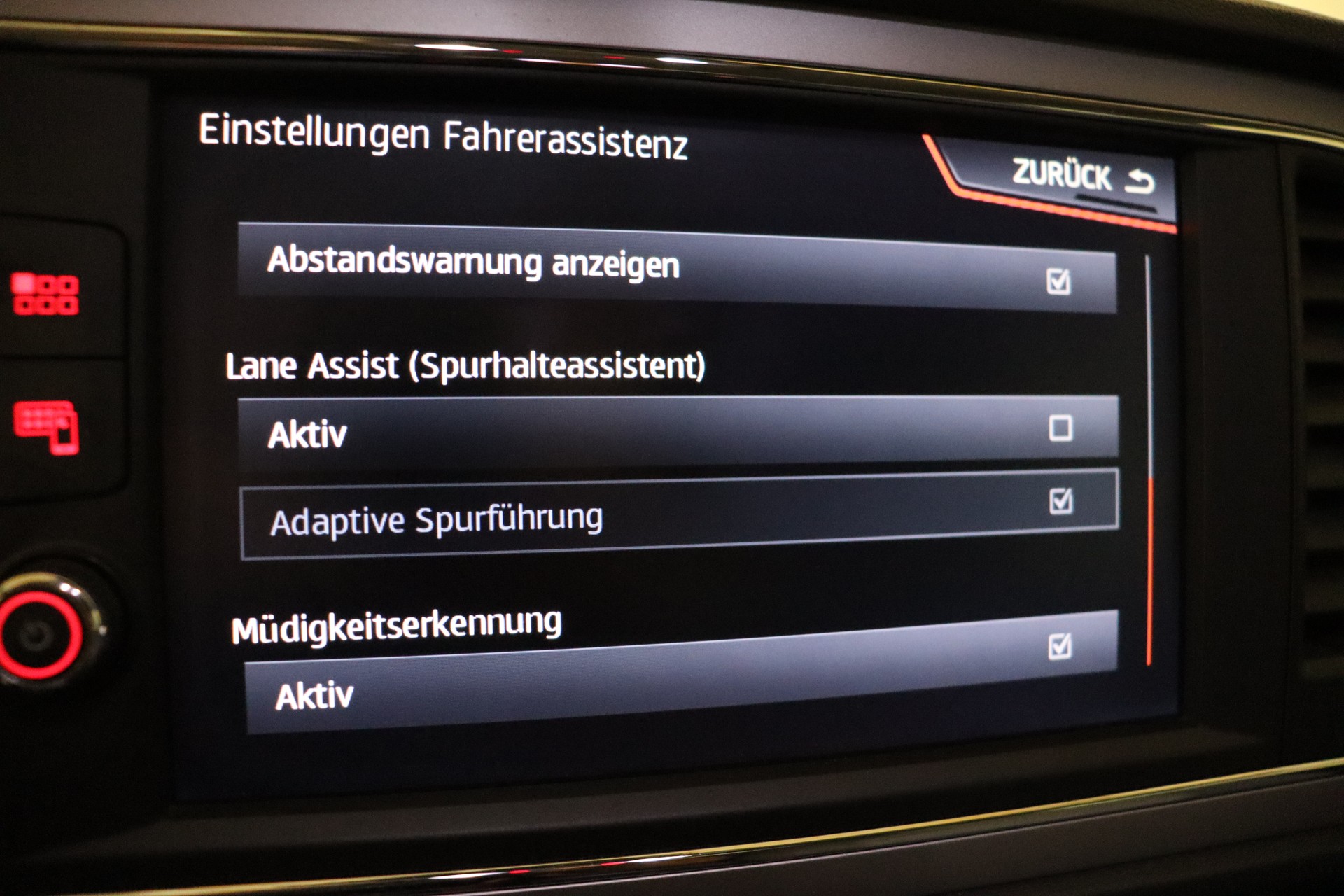 SEAT Leon ST 2.0 TDI CR Style DSG-image-24