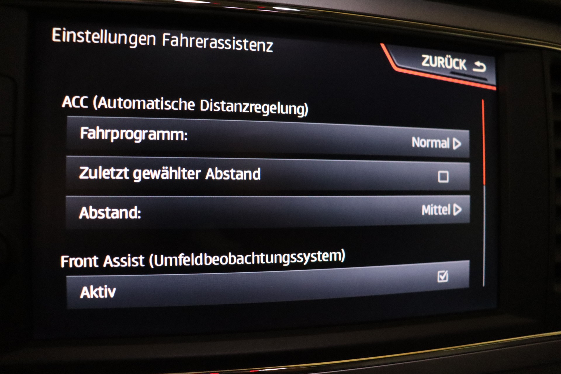 SEAT Leon ST 2.0 TDI CR Style DSG-image-22