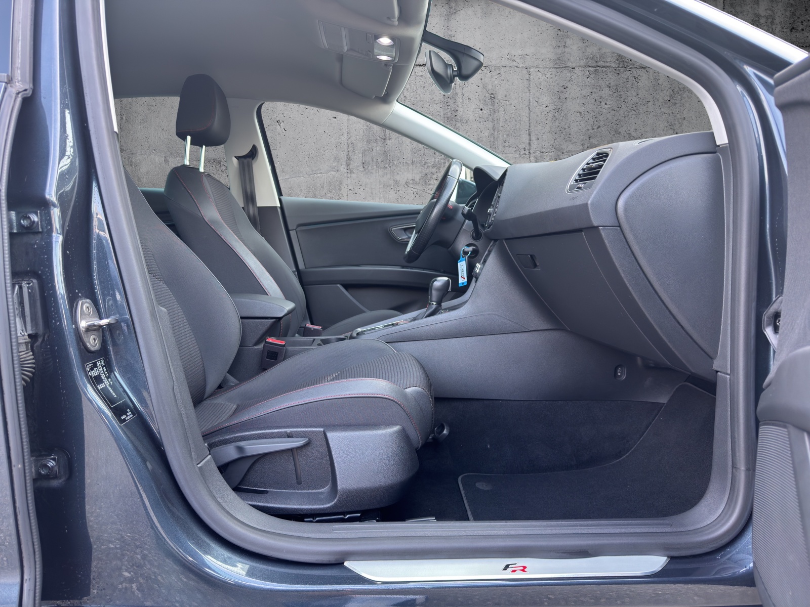 SEAT Leon 1.5 TSI EVO FR ACT FR DSG-image-11