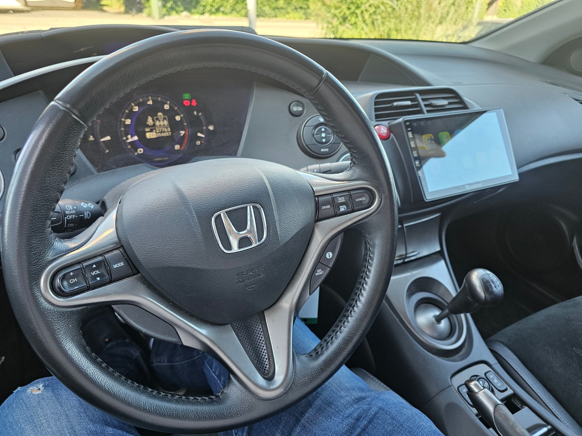 HONDA Civic 1.8i Executive-image-11