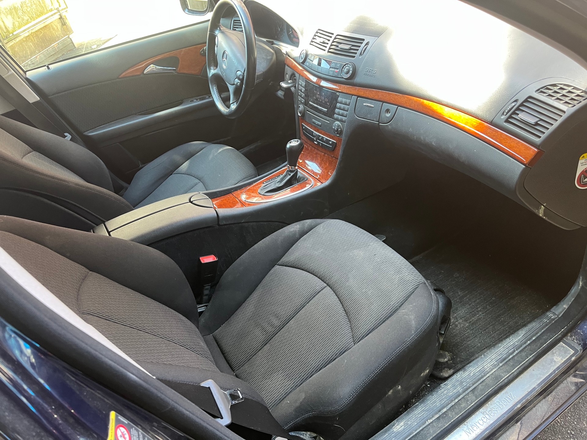 MERCEDES-BENZ E 280 CDI Elégance 4Matic Automatic-image-14