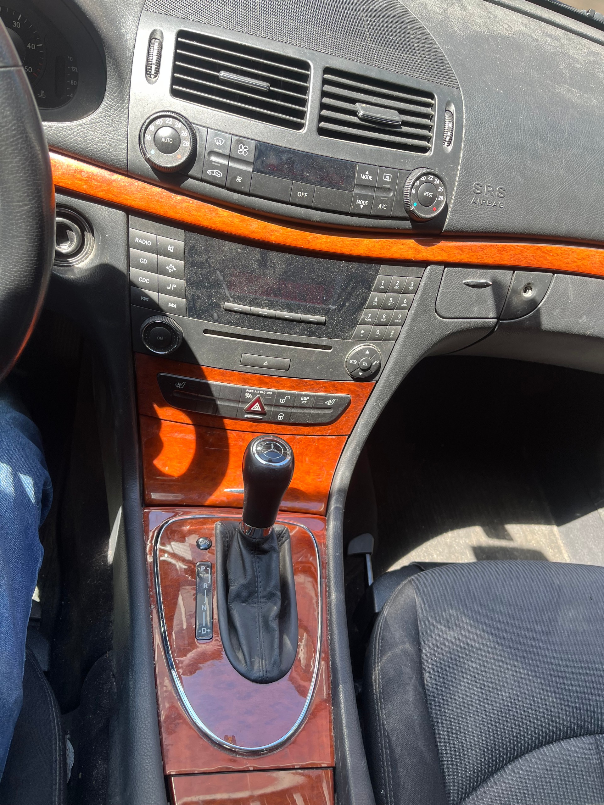 MERCEDES-BENZ E 280 CDI Elégance 4Matic Automatic-image-9