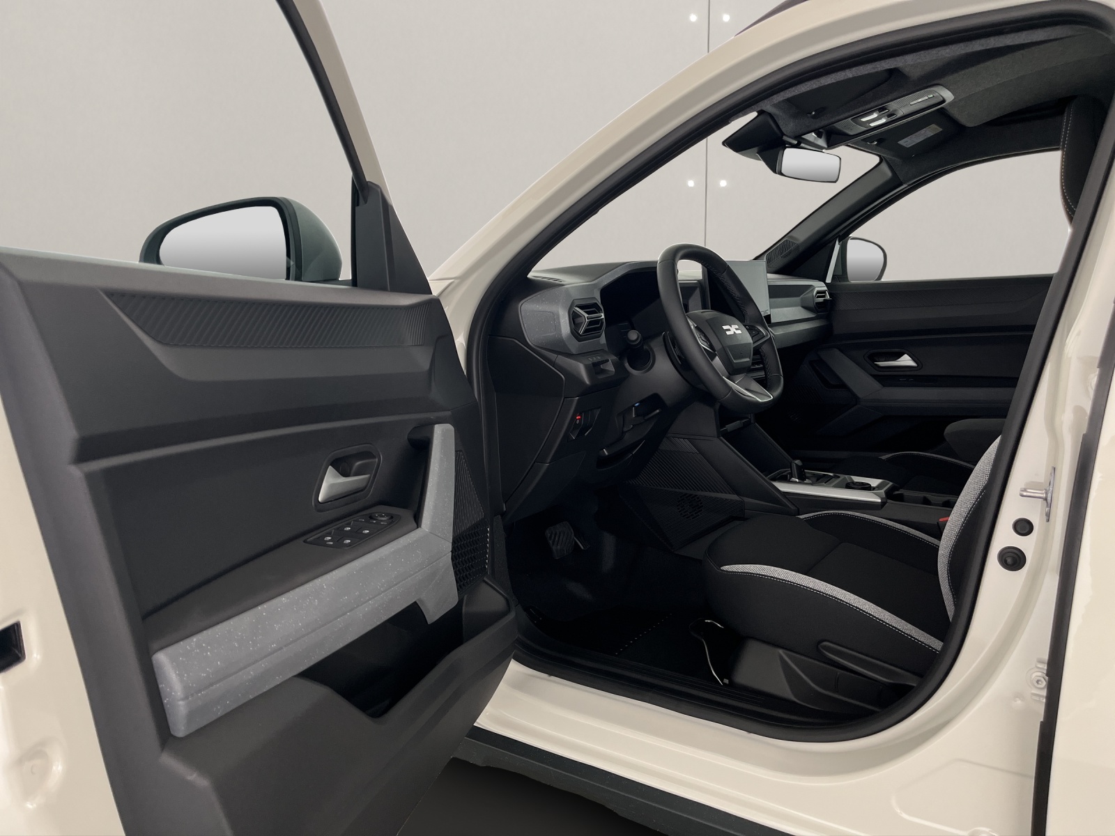 DACIA Duster 1.2 Hybrid Journey 4WD-image-6