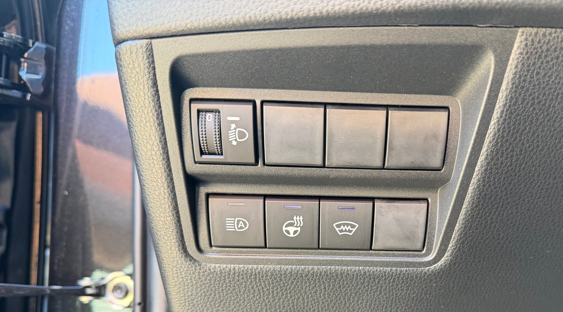 TOYOTA Yaris Cross 1.5 Comfort AWDi e-CVT-image-25