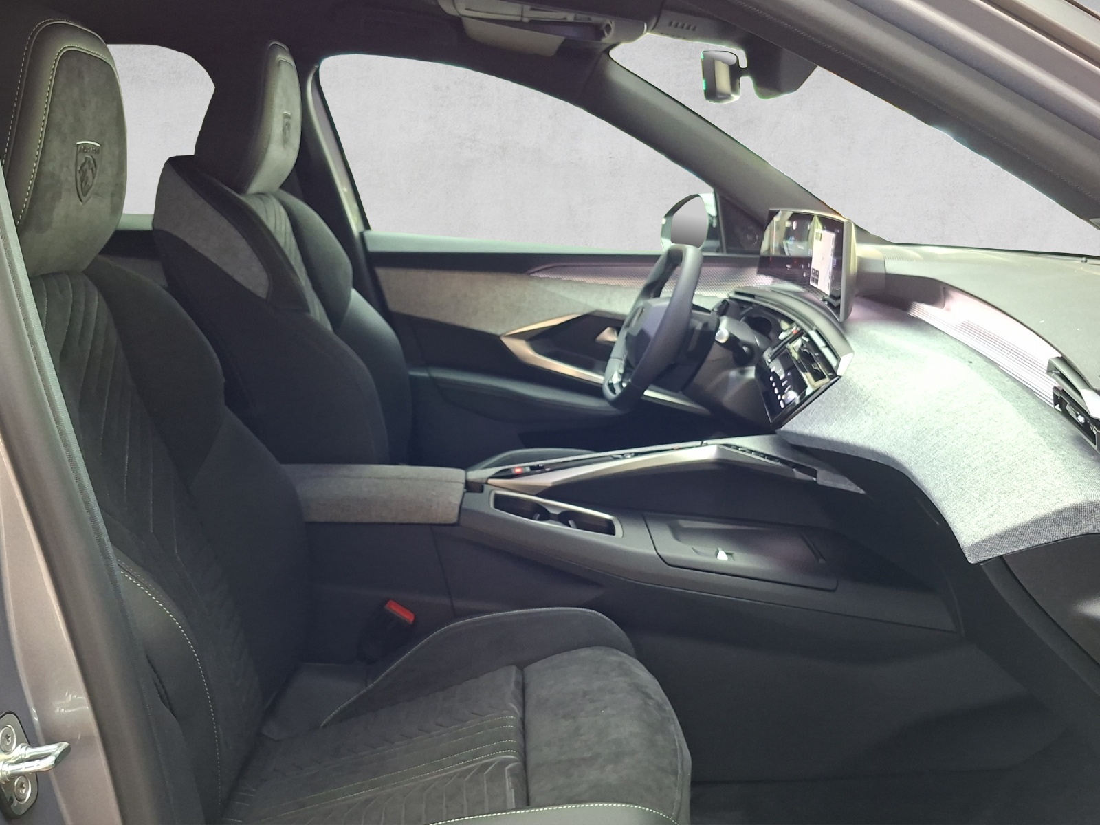 PEUGEOT 3008 1.6 PHEV 225 GT Exclusive-image-11