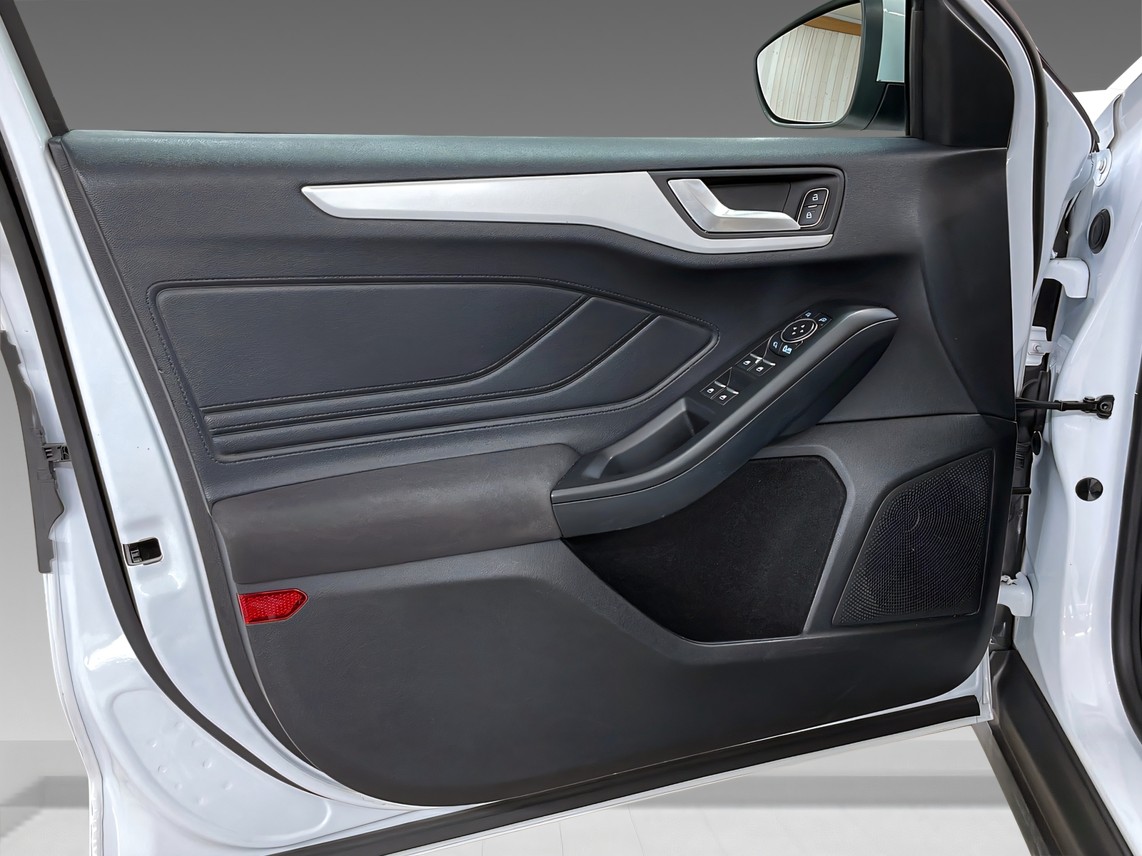 FORD Focus 1.0i EcoB 125 Trend+-image-10