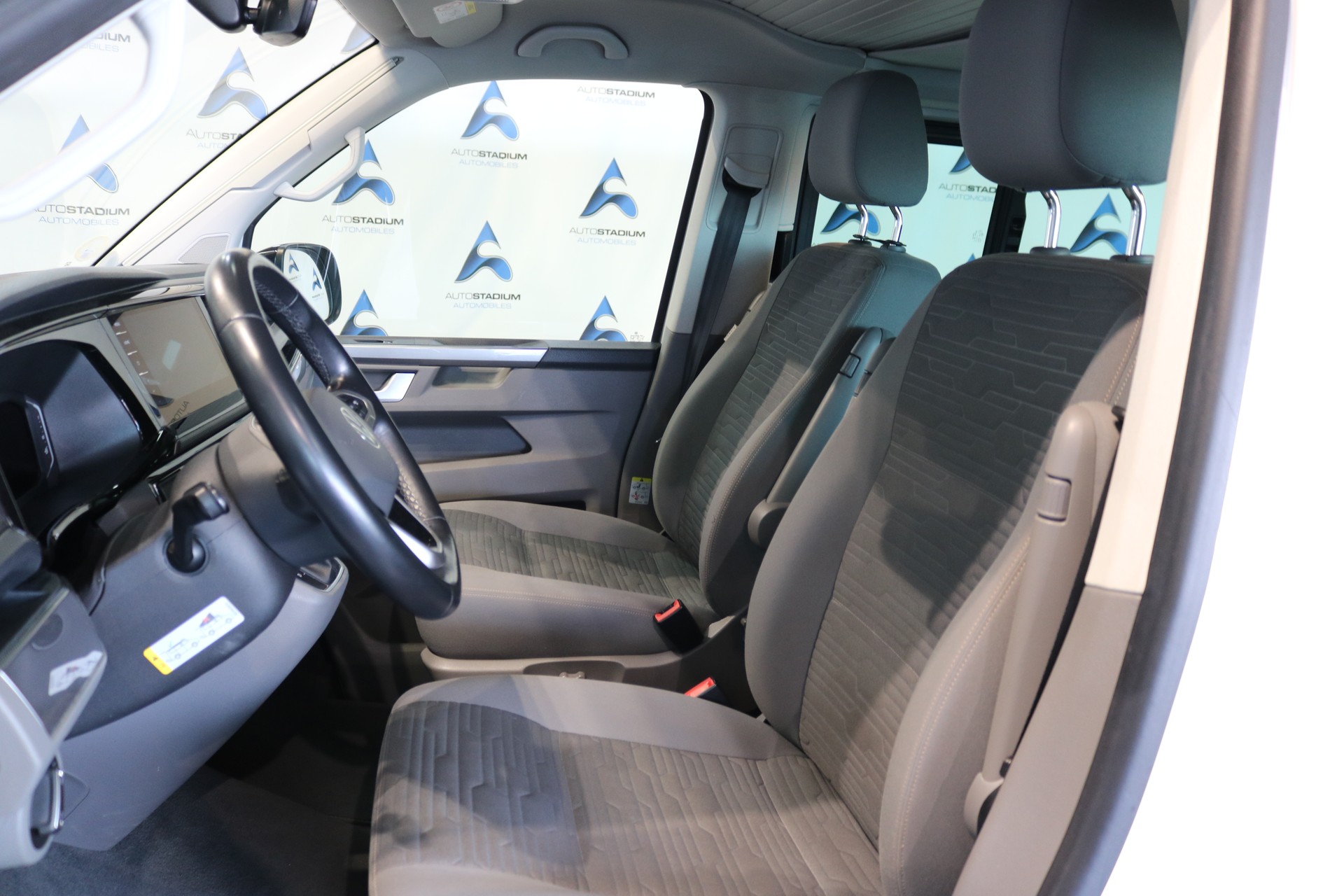 VW T6.1 California 2.0 TDI Ocean DSG-image-5