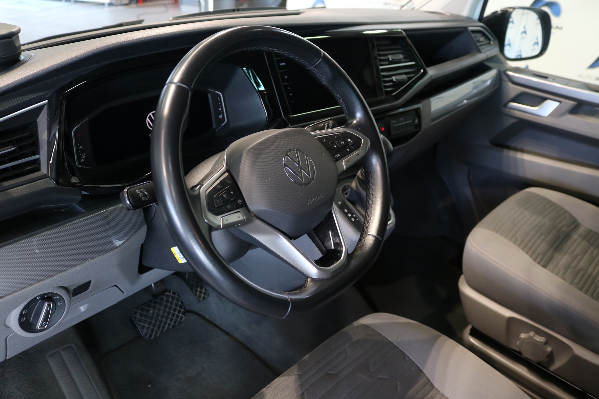VW T6.1 California 2.0 TDI Ocean DSG-image-29