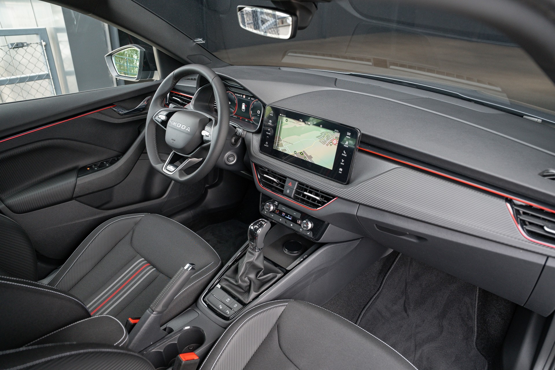 SKODA Scala 1.5 TSI Monte Carlo DSG-image-13
