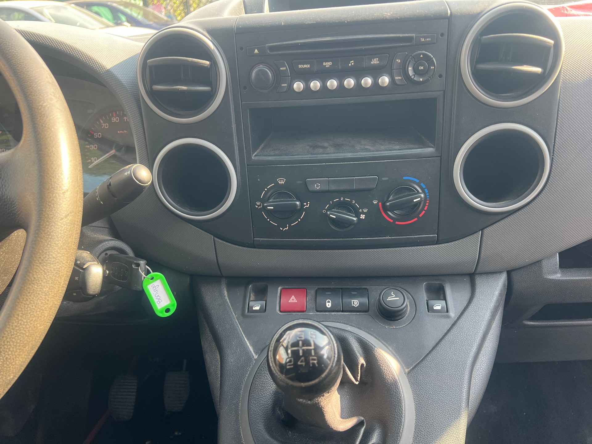 CITROEN Berlingo 1.6 VTi 98 Business-image-9