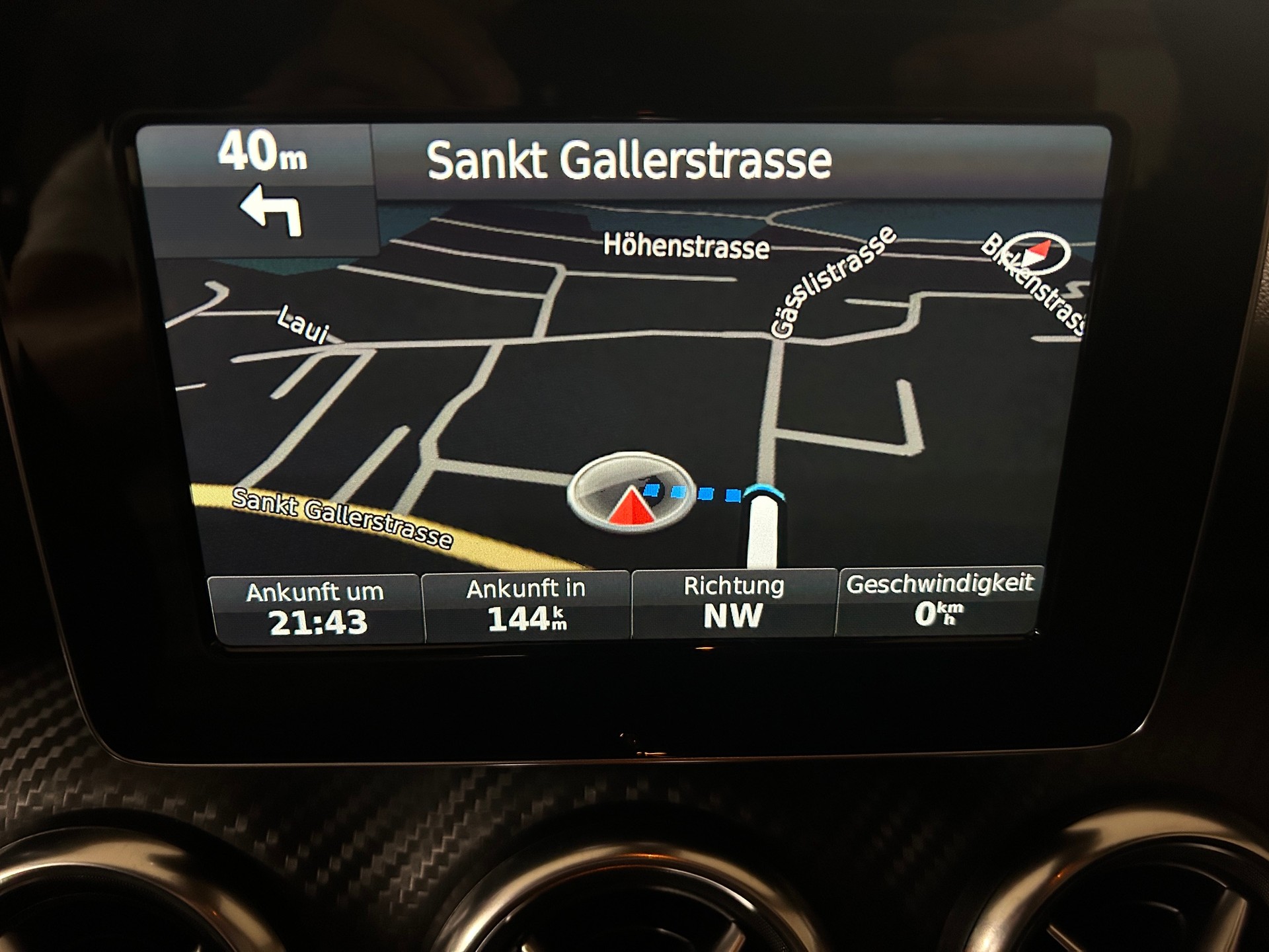 MERCEDES-BENZ A 200 AMG Line 7G-DCT -CH Fahrzeug mit Gratisservice--image-13