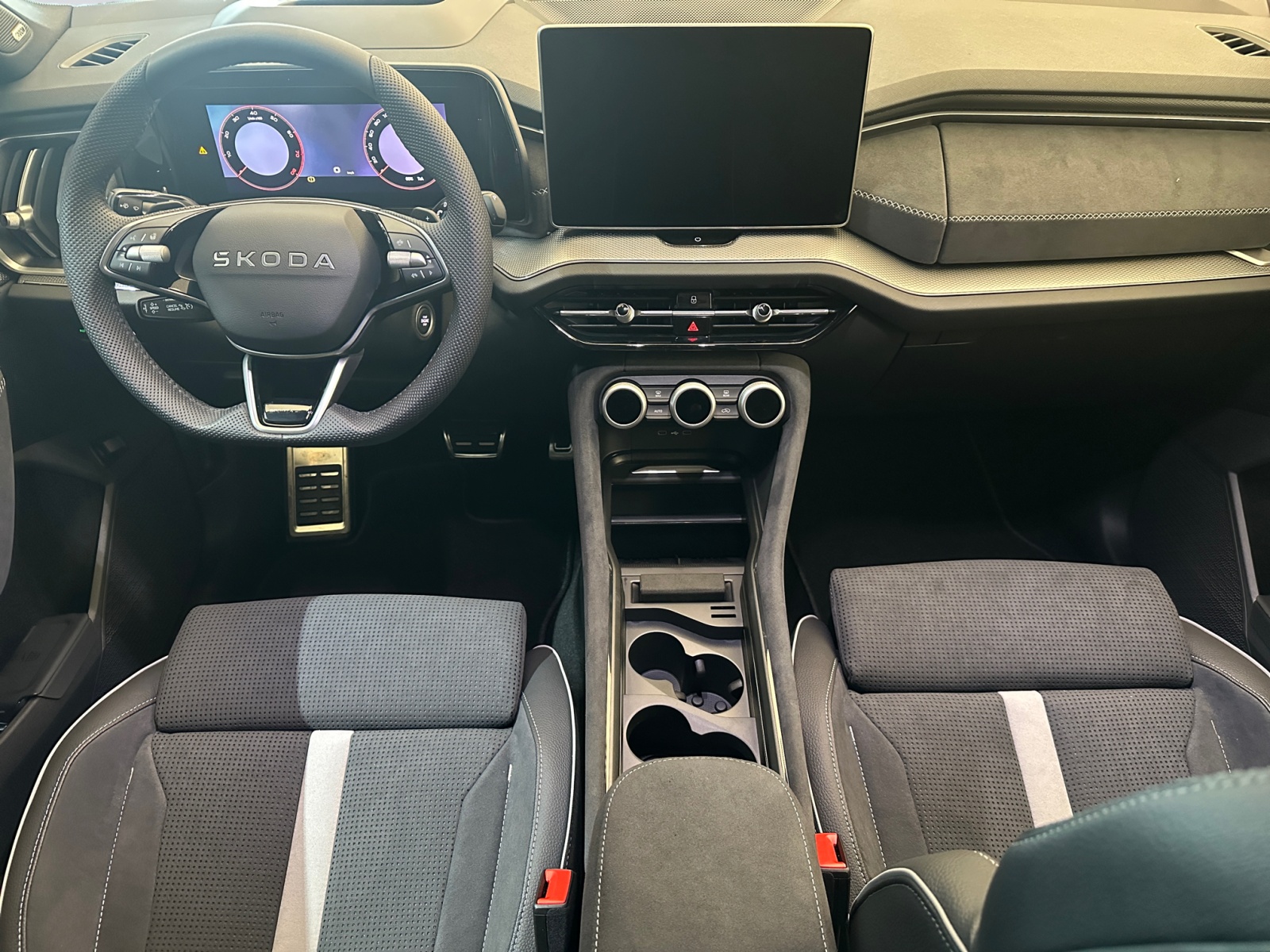 SKODA Kodiaq 2.0 TSI Sportline 4x4-image-9