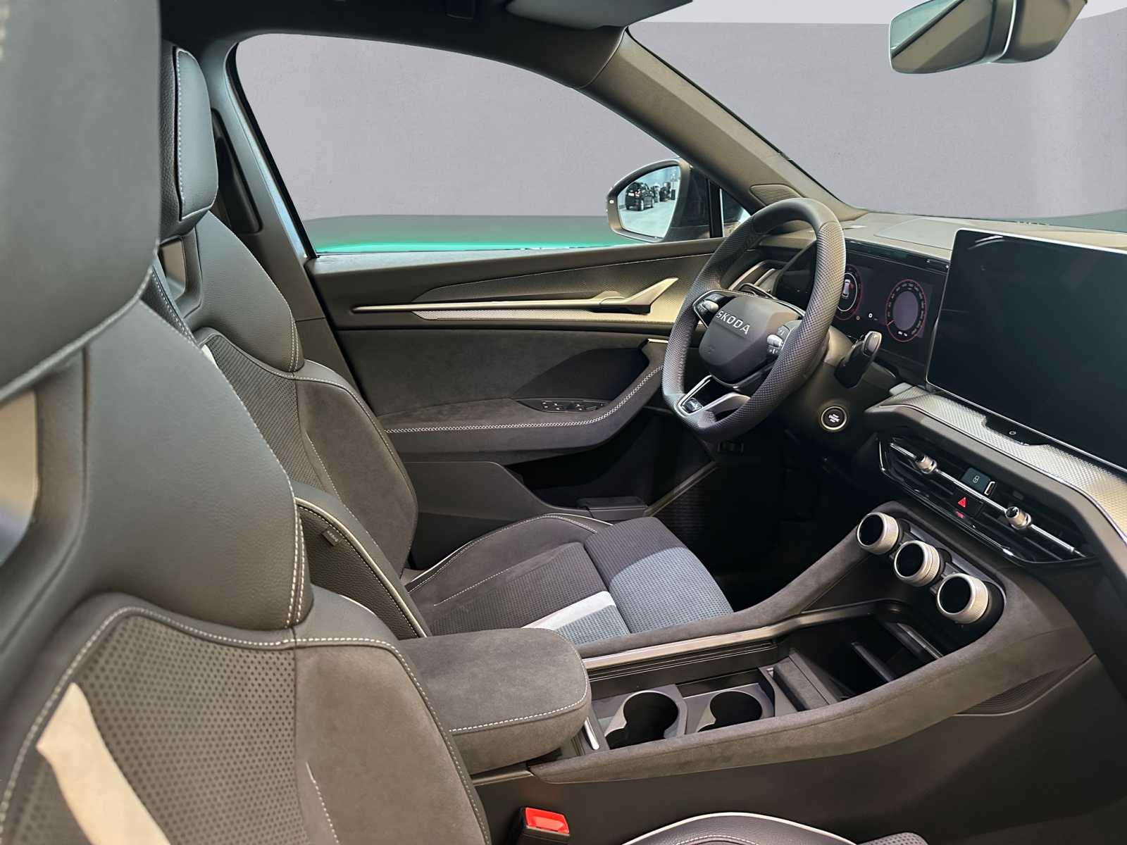 SKODA Kodiaq 2.0 TSI Sportline 4x4-image-10