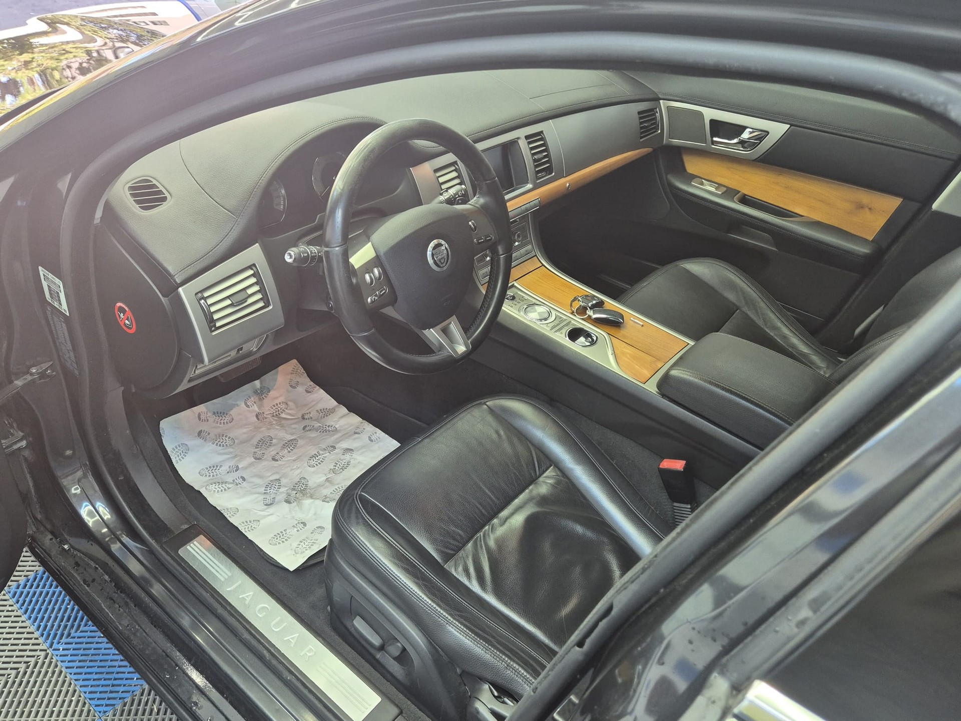 JAGUAR 3.0 Diesel-image-8