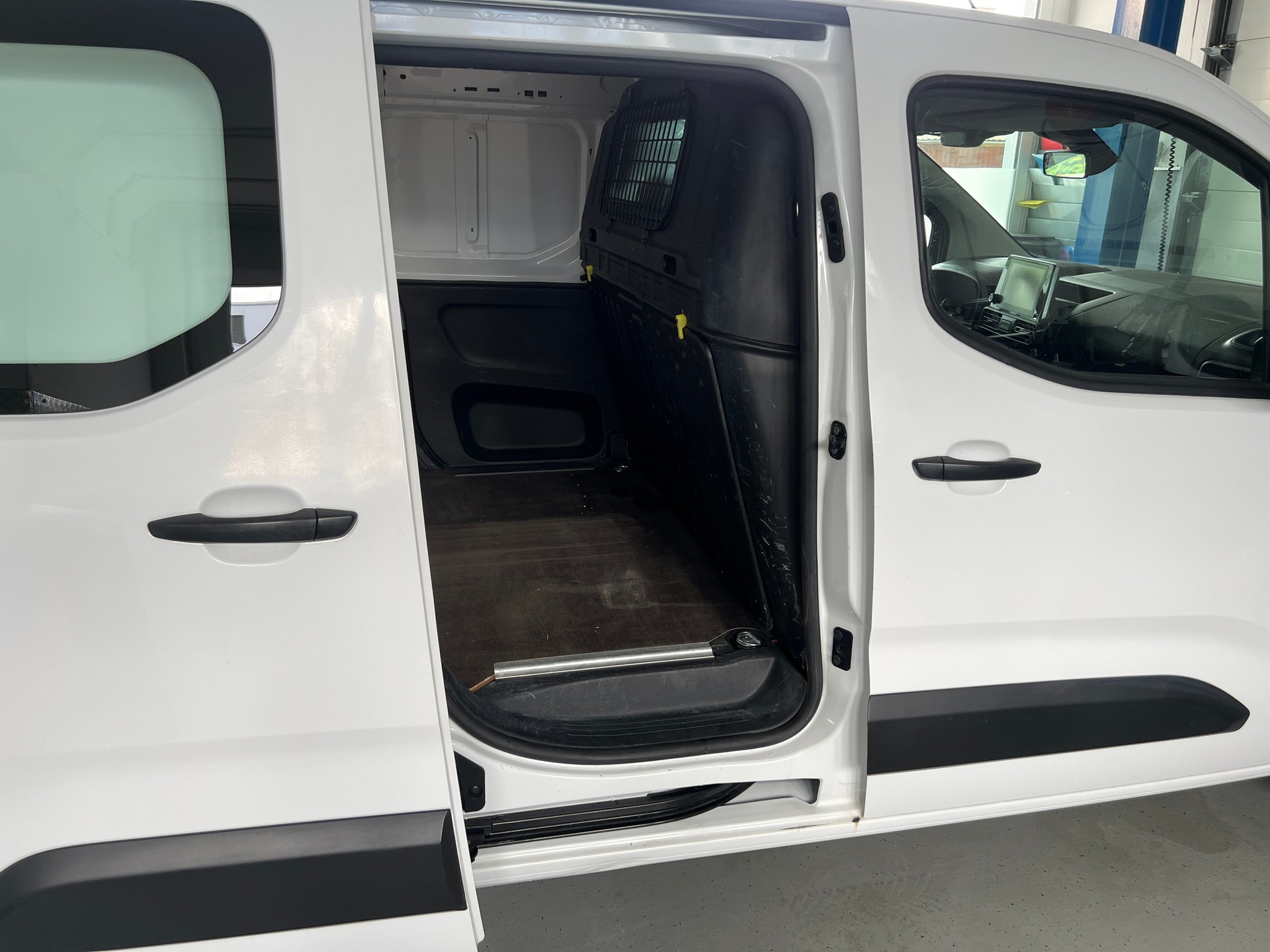OPEL Combo 1.2 Benzin-image-5