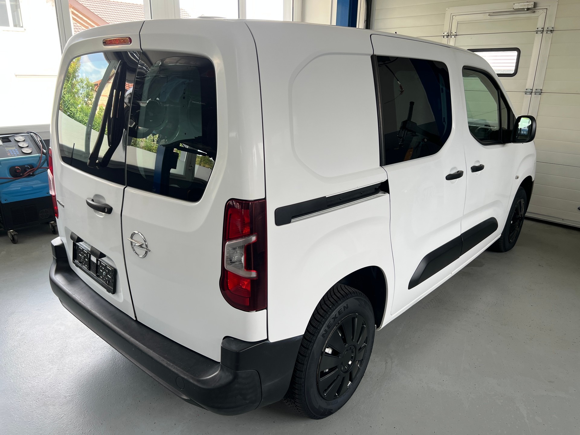 OPEL Combo 1.2 Benzin-image-3