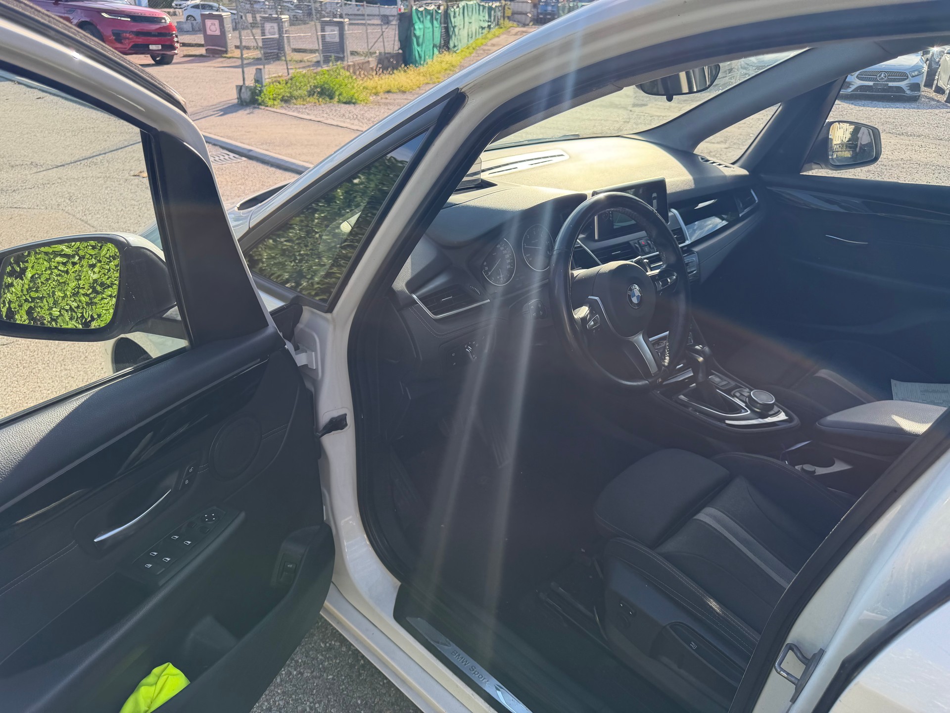 BMW 220d xDrive Active Tourer Steptronic-image-5