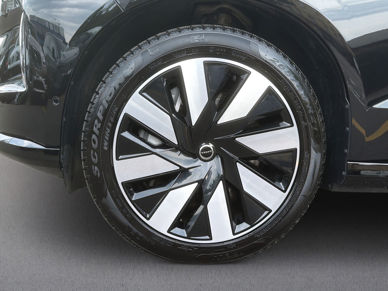 VOLVO EX90 Twin Plus AWD-image-23