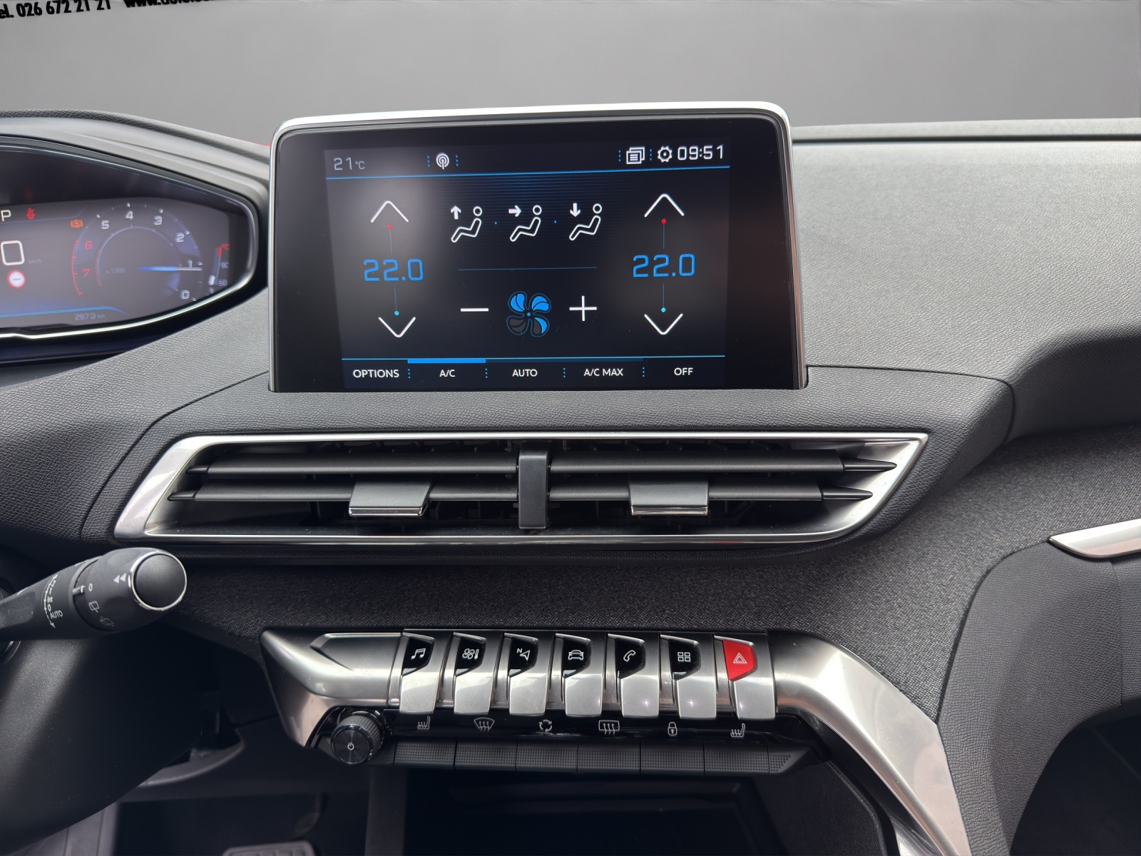 PEUGEOT 3008 1.2 PureTech Active EAT-image-15