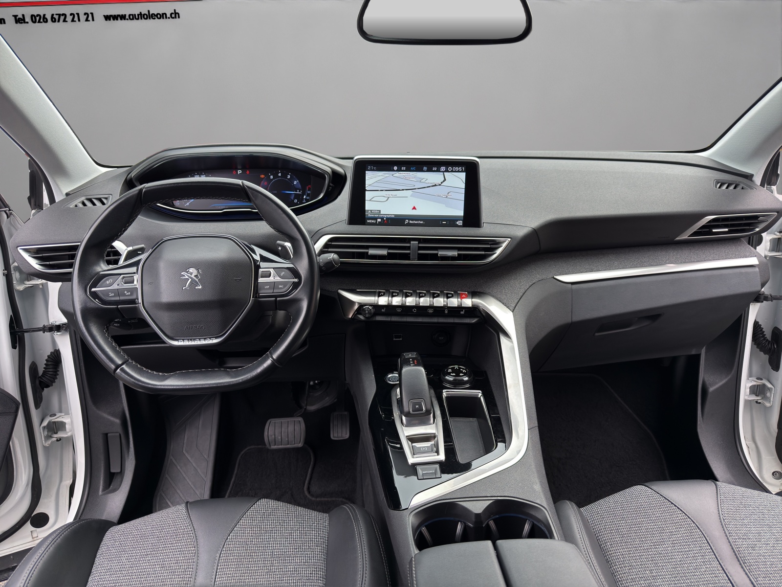 PEUGEOT 3008 1.2 PureTech Active EAT-image-13