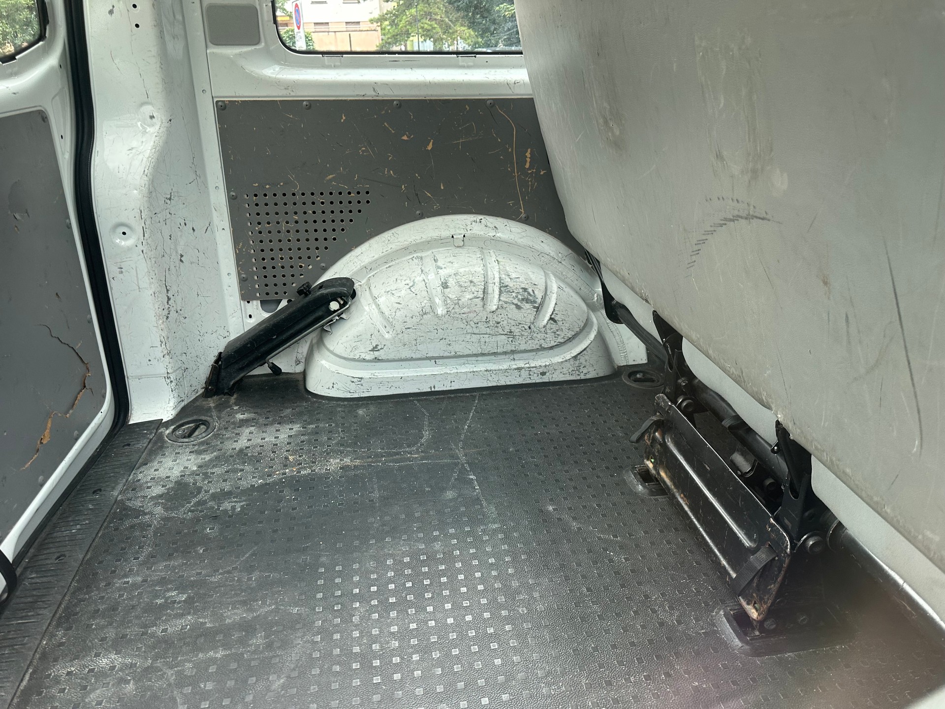 VW T5 2.0 TDI BMT 4Motion-image-6