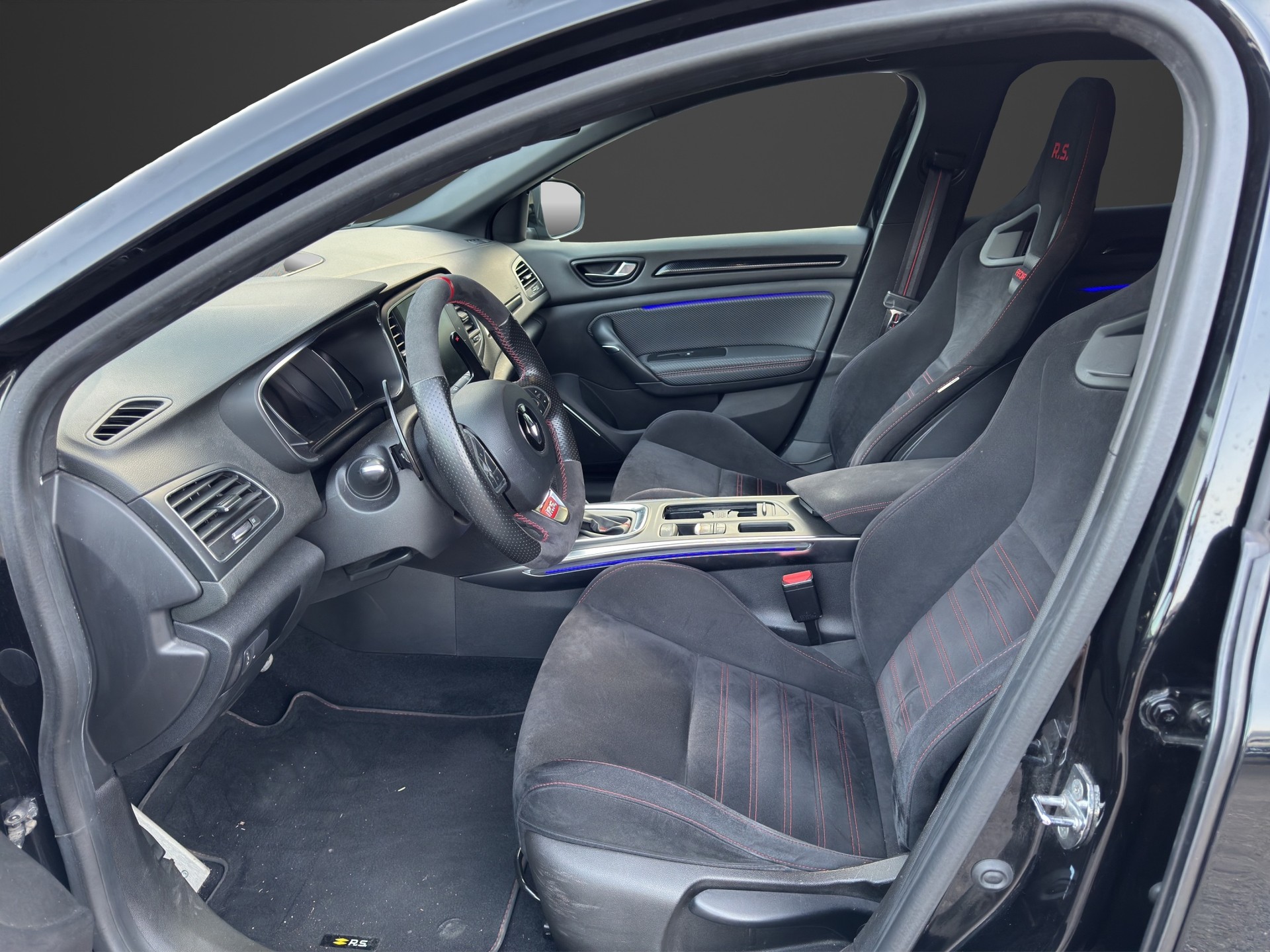 RENAULT Mégane Trophy 300 EDC-image-13