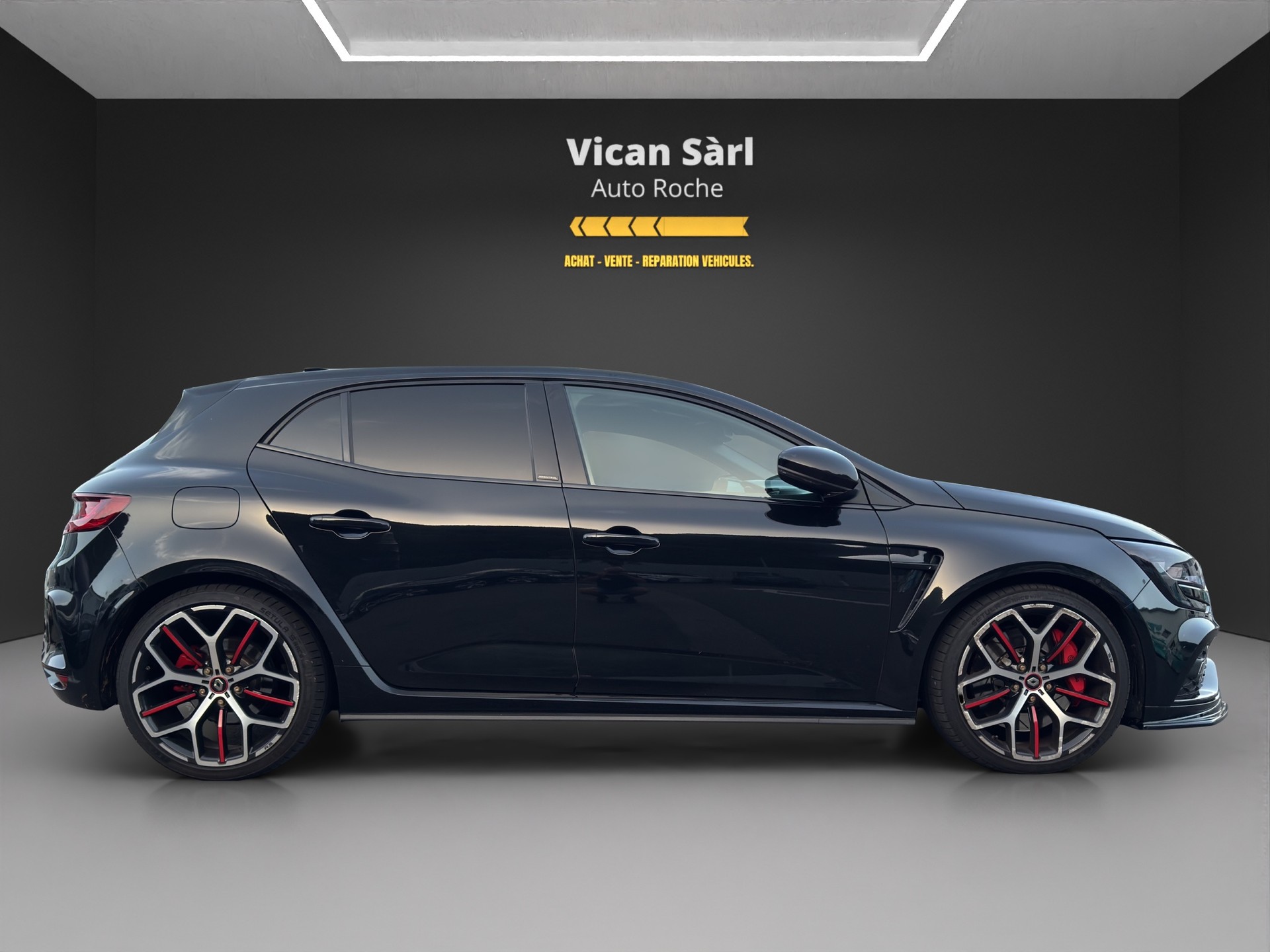 RENAULT Mégane Trophy 300 EDC-image-3