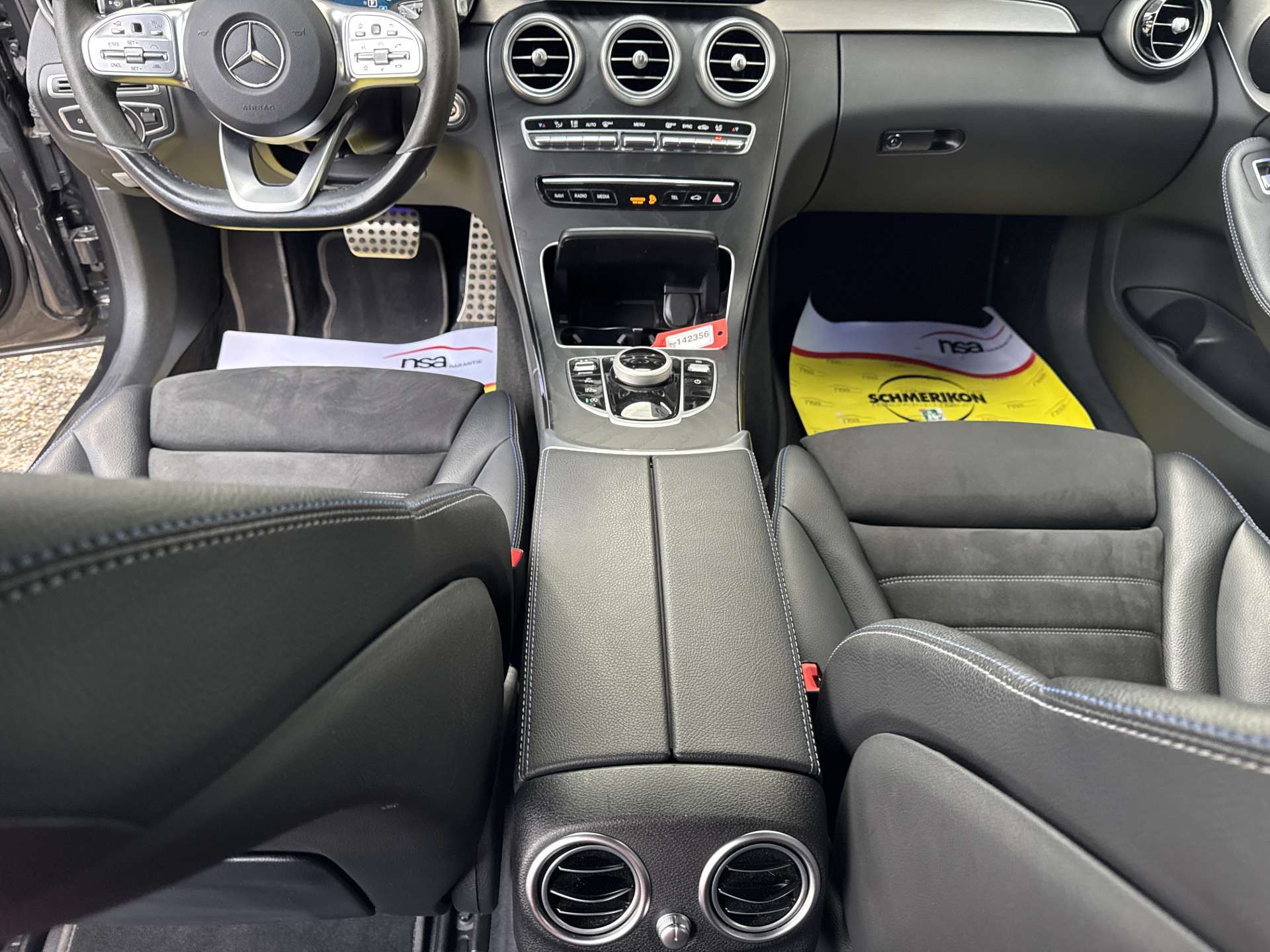 MERCEDES-BENZ C 220 d AMG Line G-Tronic Automat-image-13