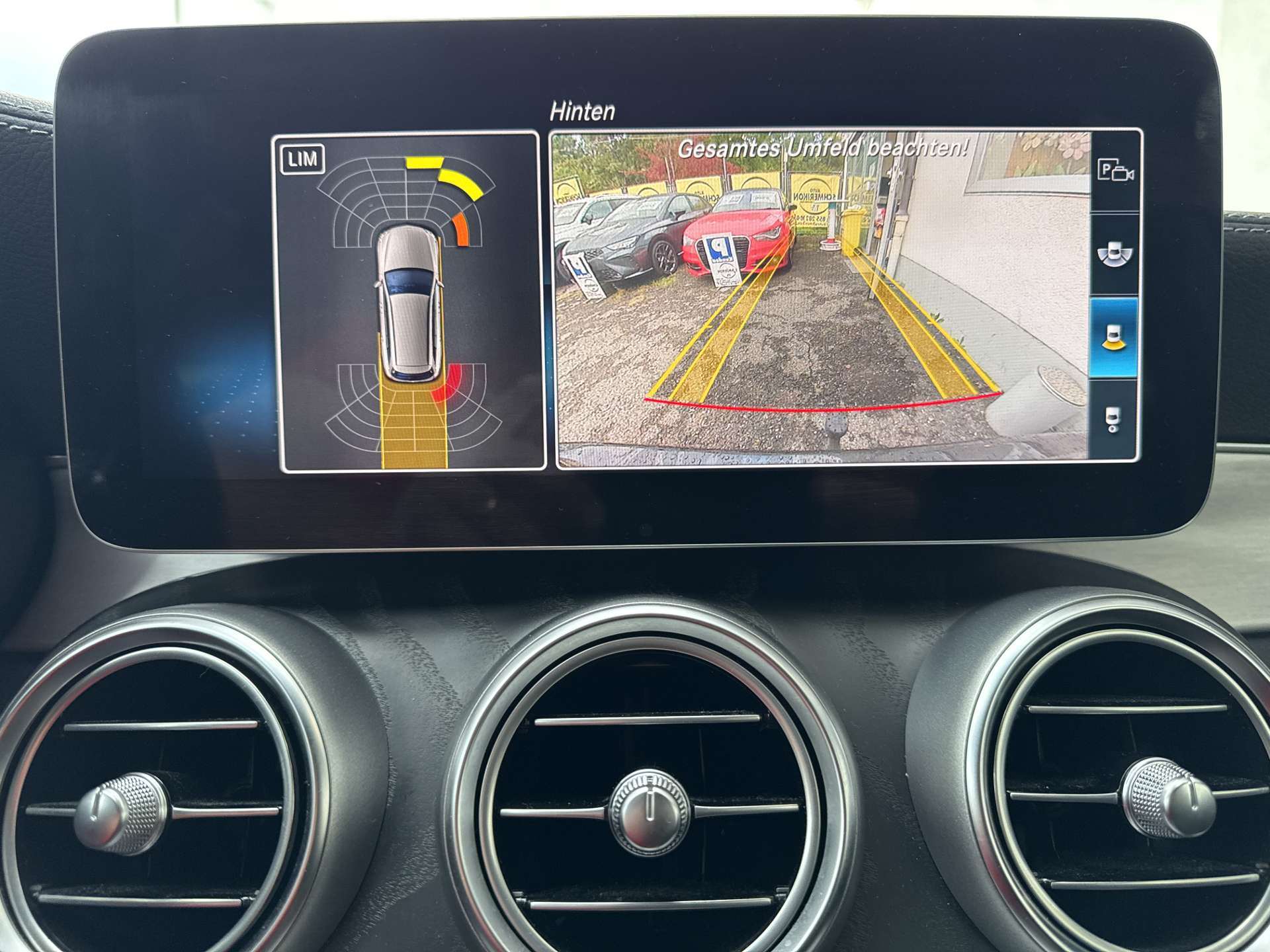 MERCEDES-BENZ C 220 d AMG Line G-Tronic Automat-image-10