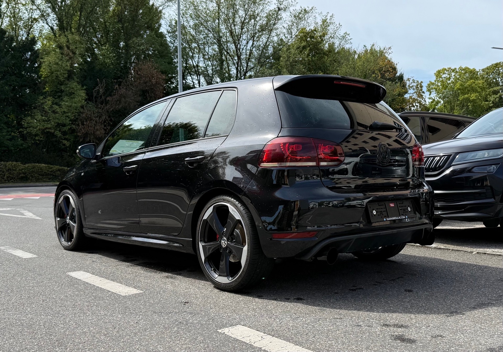 VW Golf 2.0 TSI GTI Edition 35-image-9