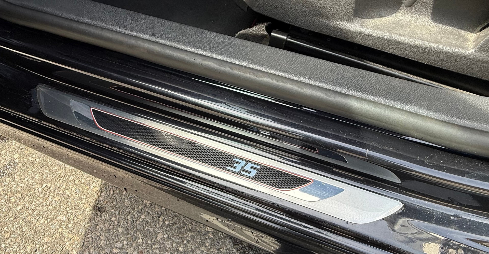 VW Golf 2.0 TSI GTI Edition 35-image-17