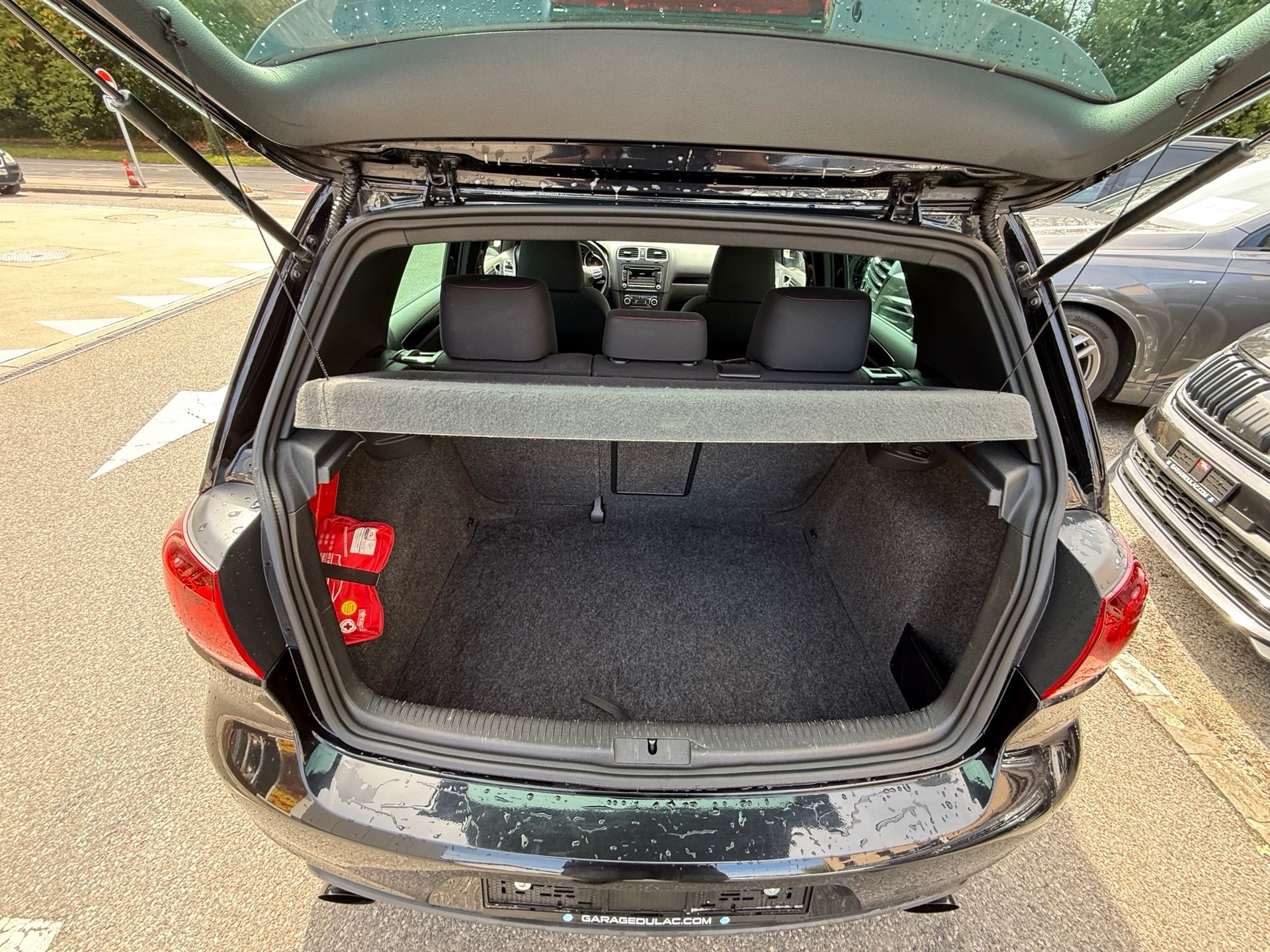 VW Golf 2.0 TSI GTI Edition 35-image-16