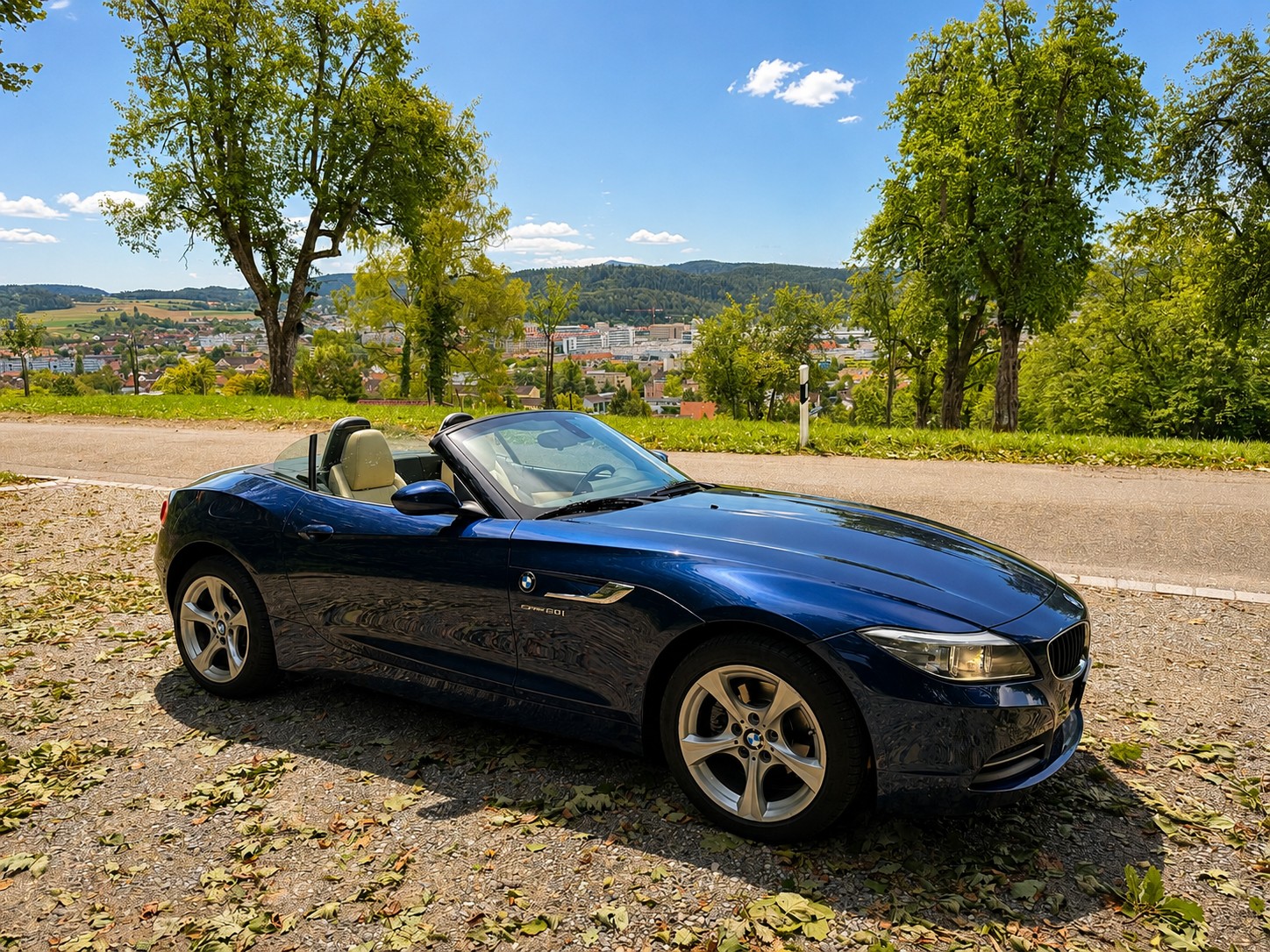 BMW 20i sDrive-image-0