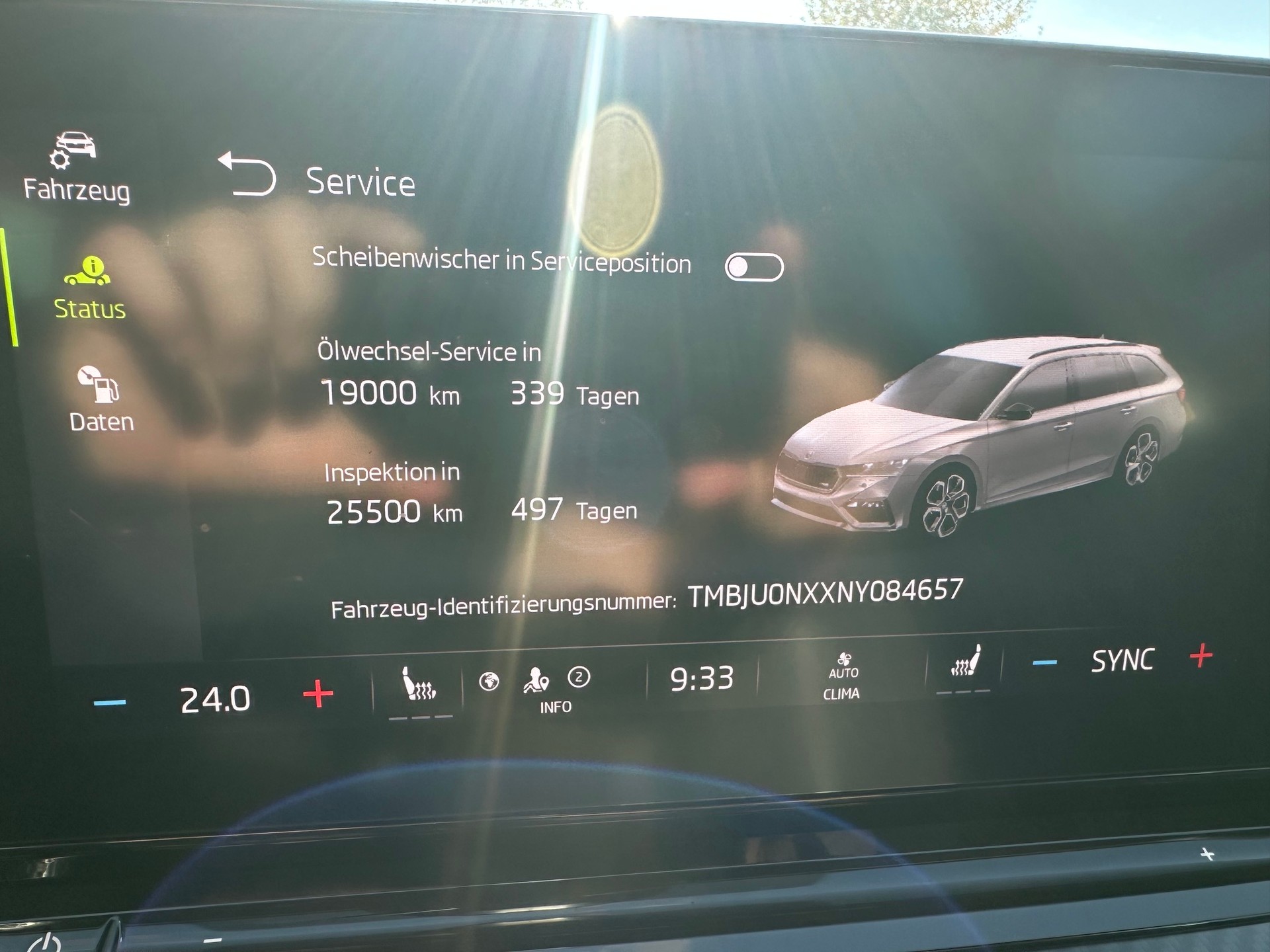 SKODA Octavia Combi 2.0 TSI DSG RS-image-12