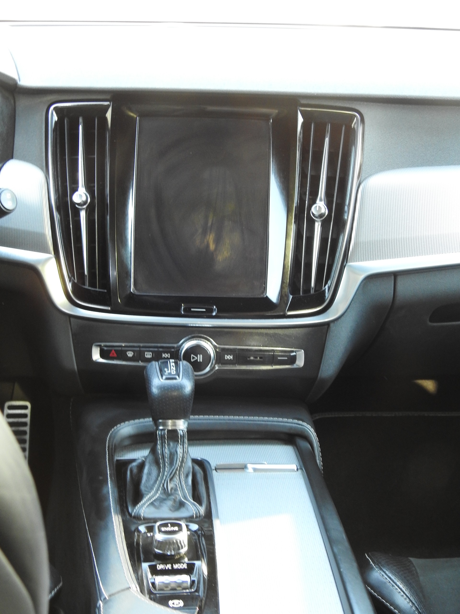 VOLVO V90 D5 AWD R-Design Geartronic Powerpulse-image-17